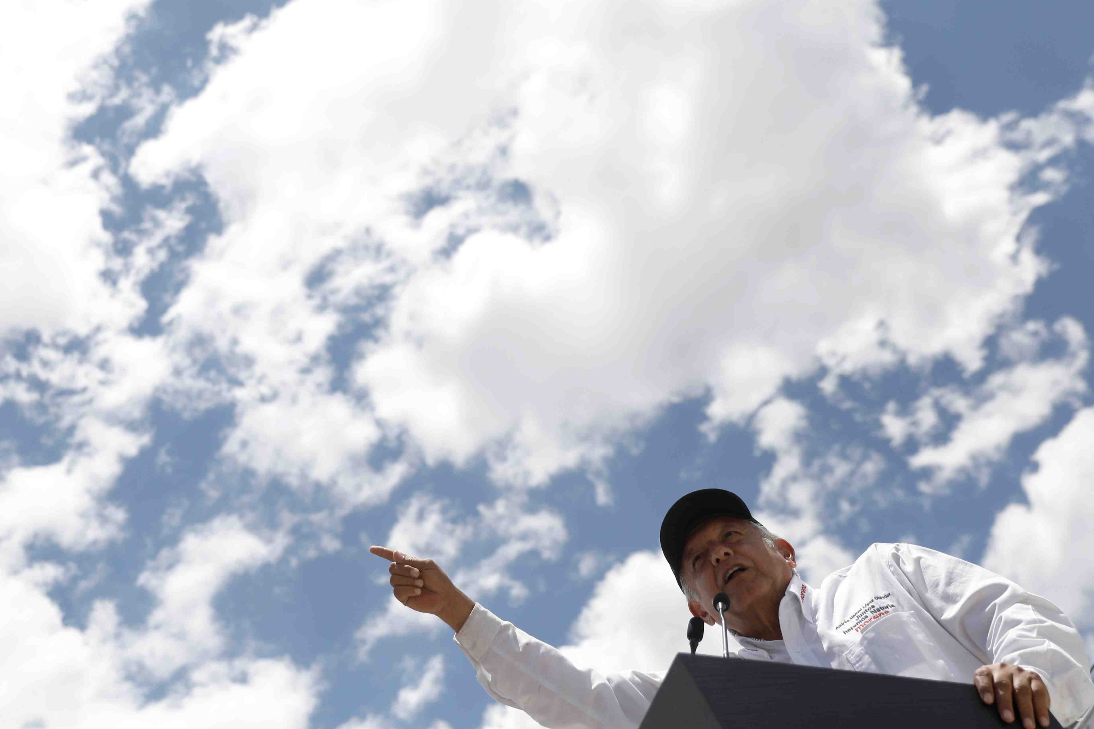 Mexique: lopez obrador a la rencontre des dirigeants d'entreprise