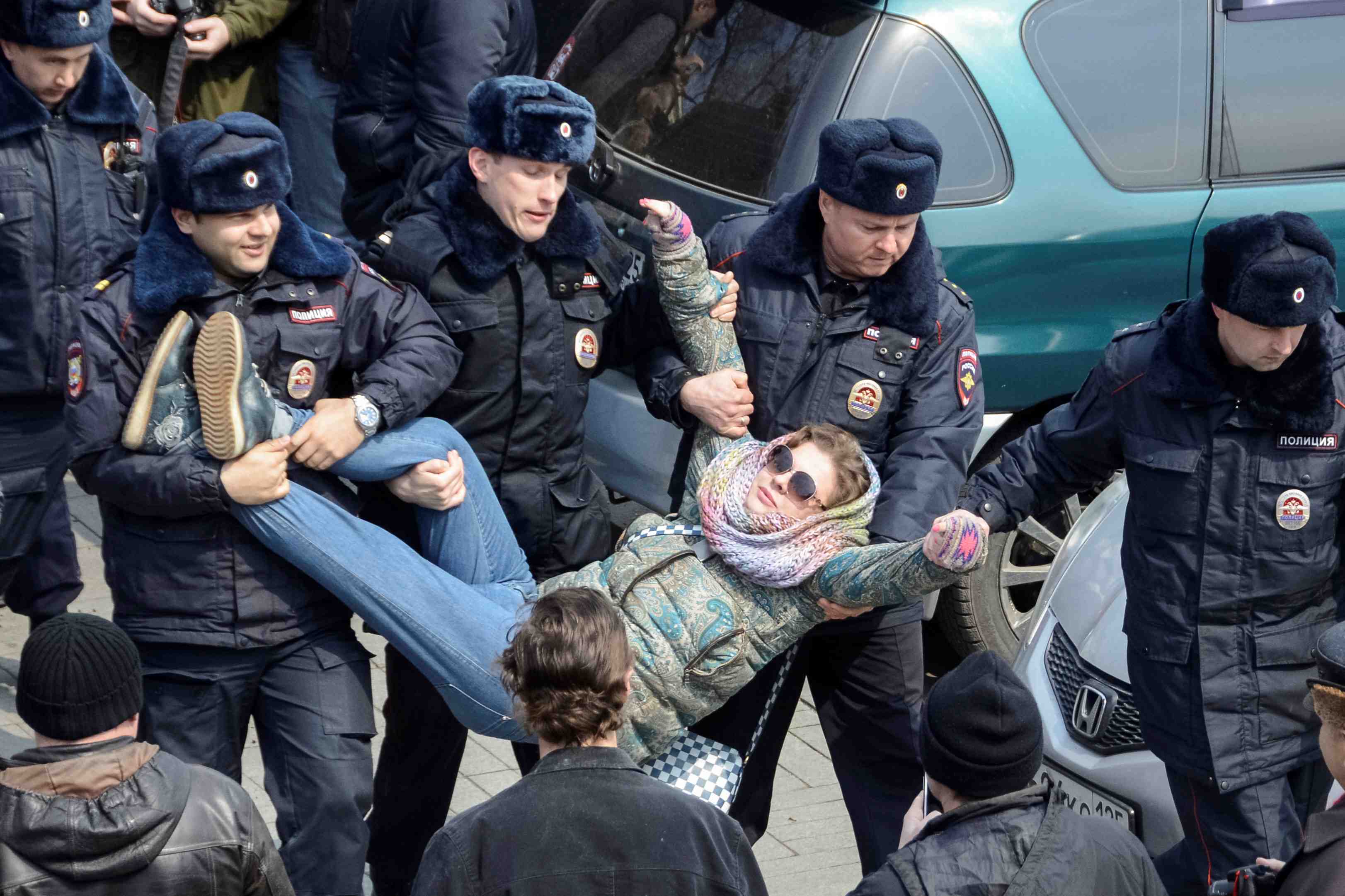 Arrestations en russie lors de manifestations anti-corruption