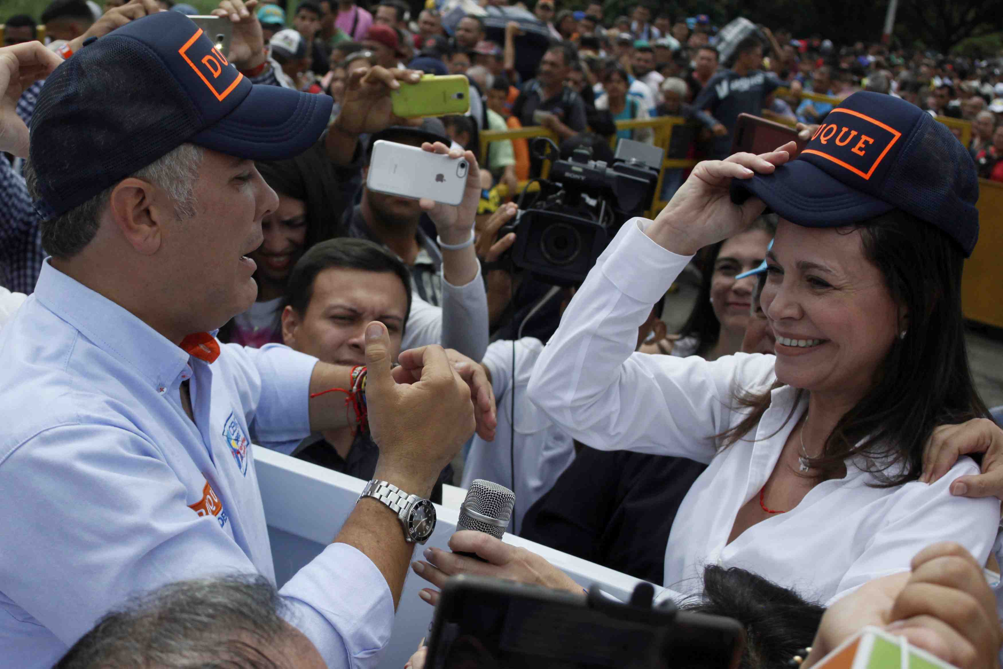 Colombie: net avantage pour le candidat de la droite