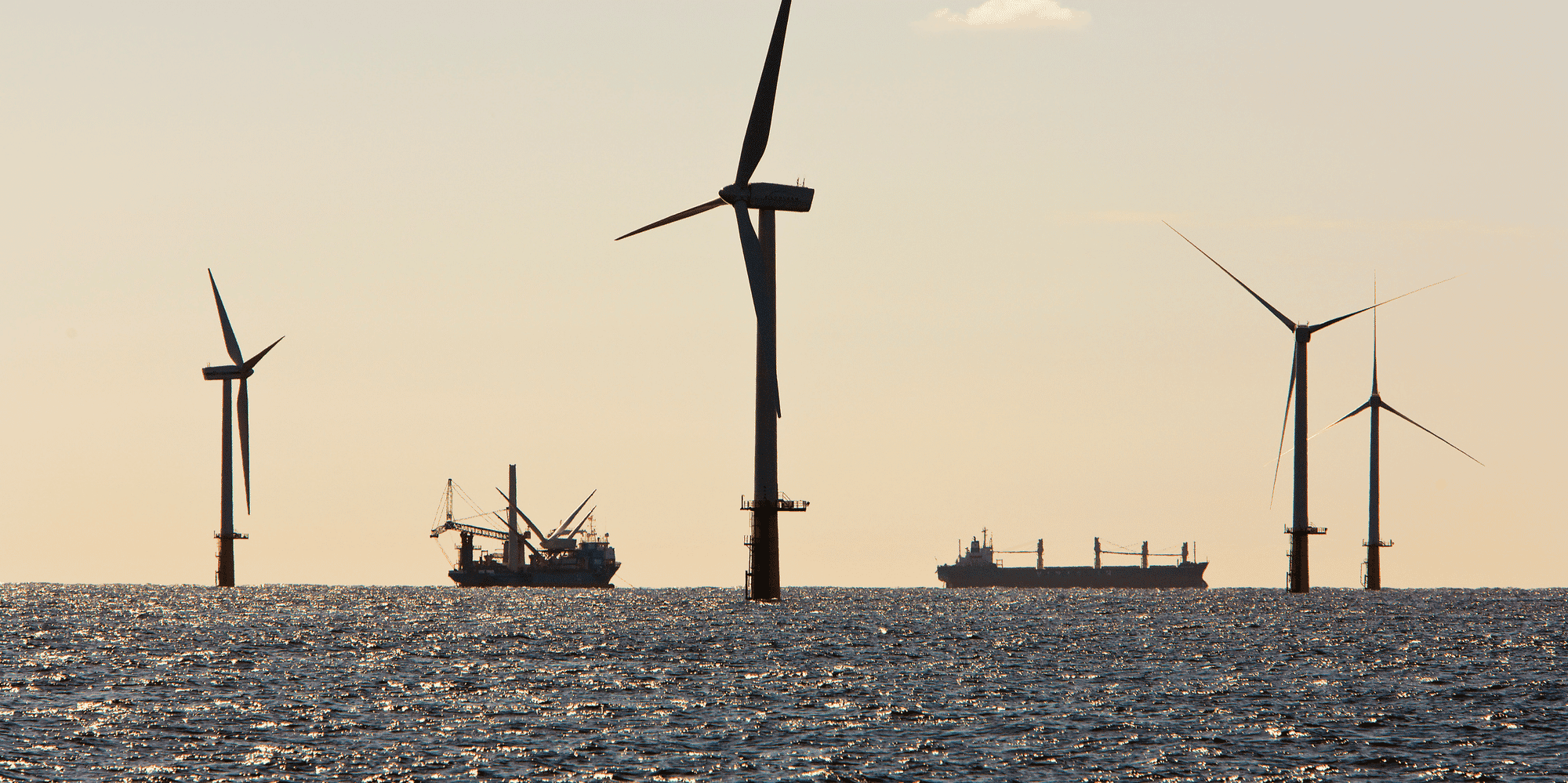 éolienne, éolien offshore, marin, mer, océan, énergie renouvelable, électricité, pollution,