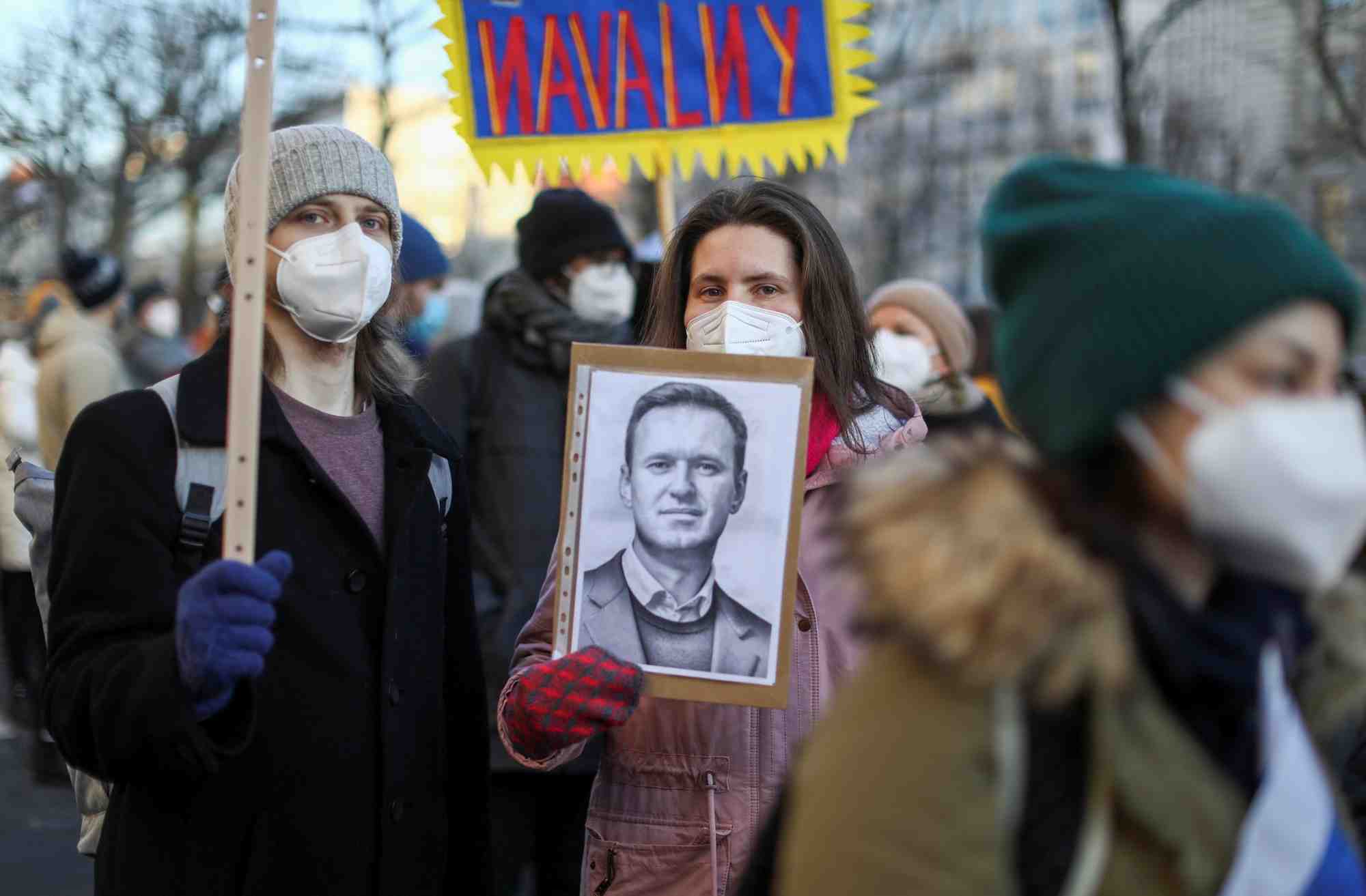 Russie: les procureurs demandent la mise en detention de navalny