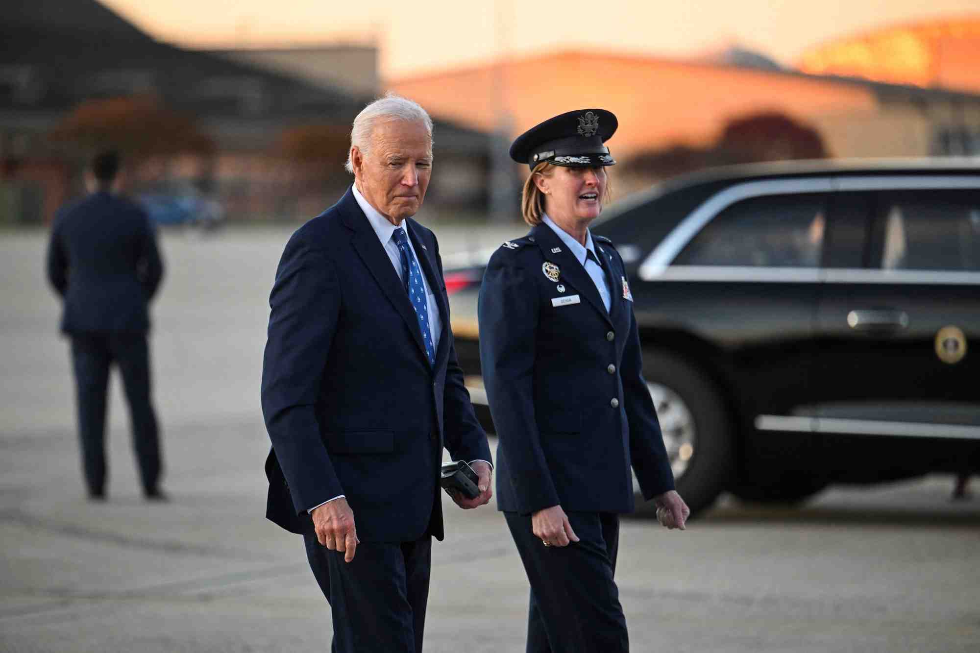 Le president americain joe biden