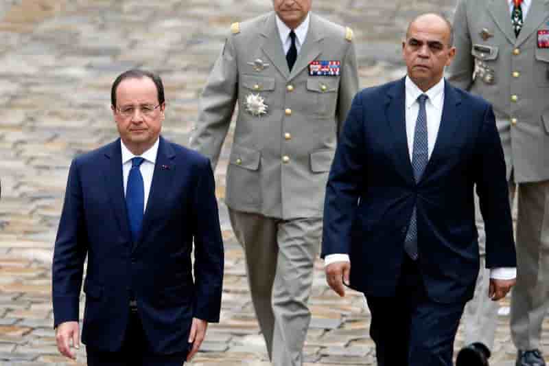 Le départ d'Arif, une épine de plus dans le pied de Hollande