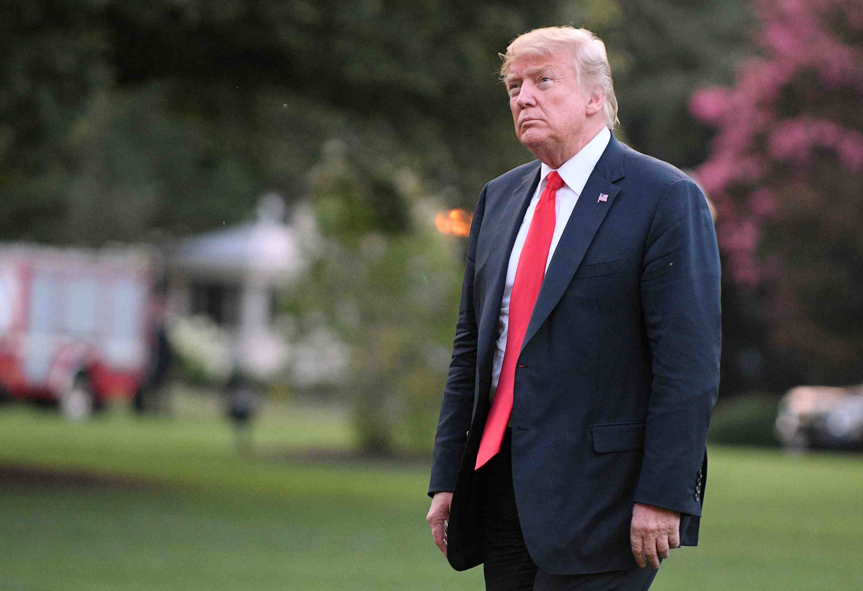 Rencontre avec des russes en 2016, trump nie avoir ete au courant