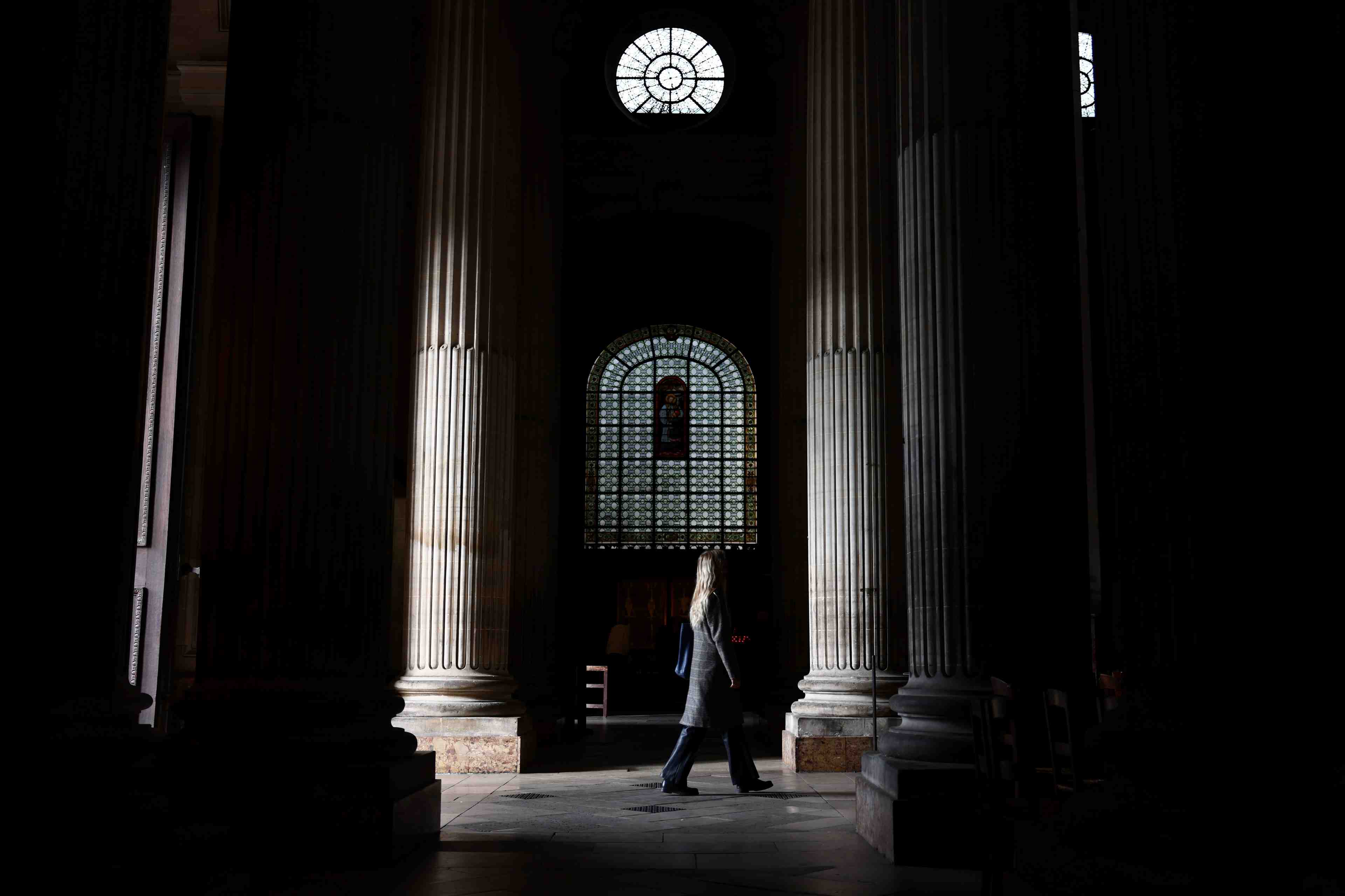France: au moins 216.000 mineurs victimes d'abus sexuels dans l'eglise depuis 1950