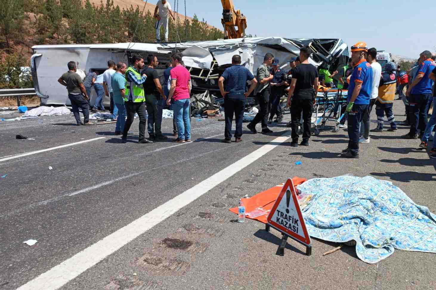 Seize morts dans un suraccident de la route en turquie