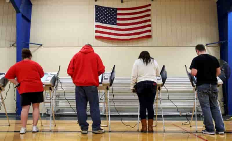 Des etats americains cles de l'election 2016 vises par des pirates russes
