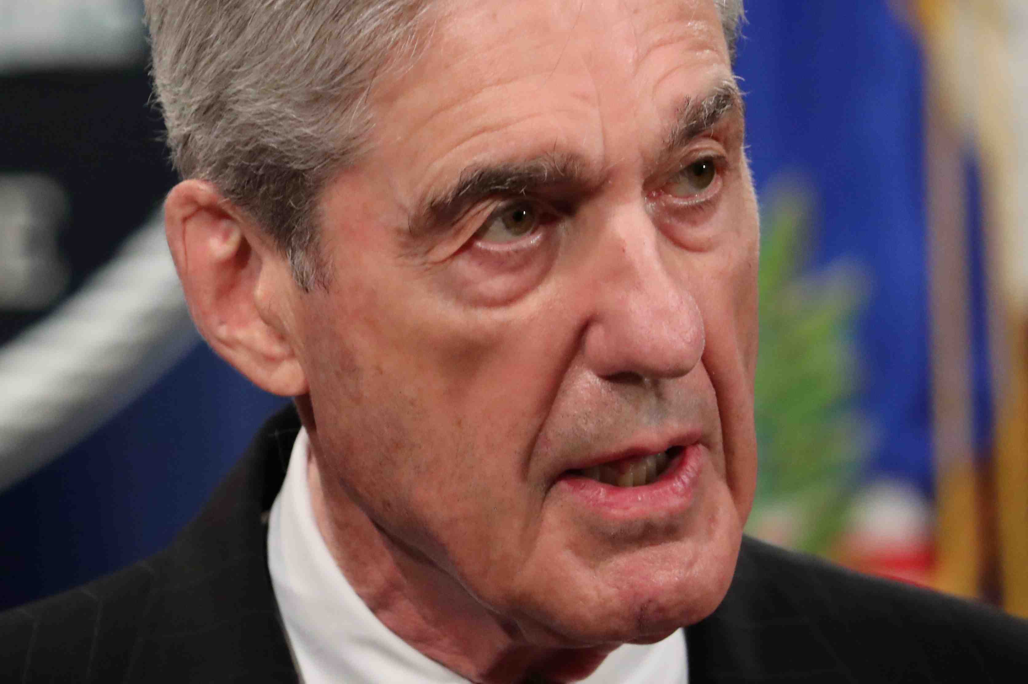 Enquete russe: il etait impossible d'inculper trump, dit mueller