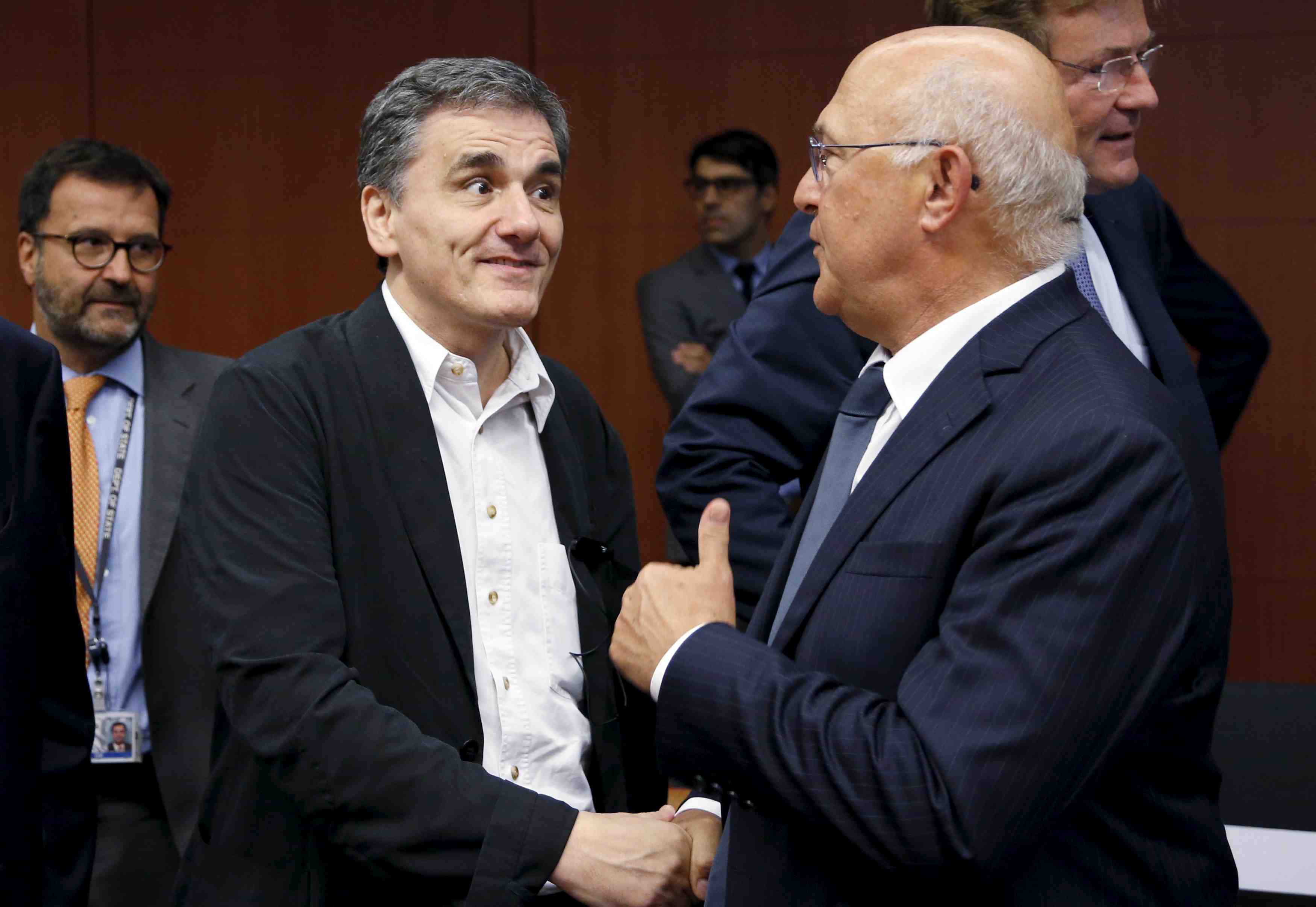 La france salue "l'etape decisive" de l'accord sur la grece