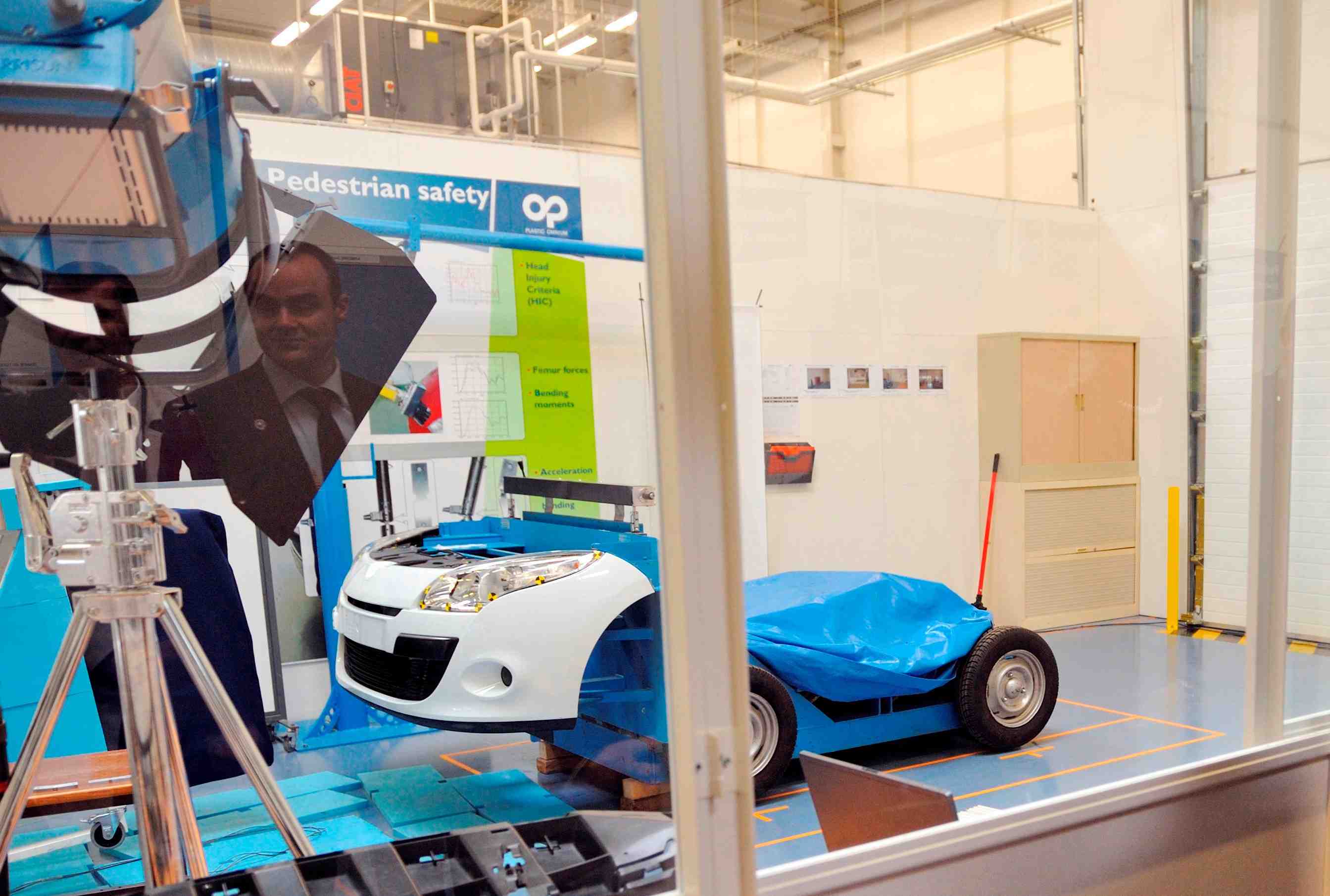 Plastic omnium se sent pas menace par les nouvelles voitures hybrides