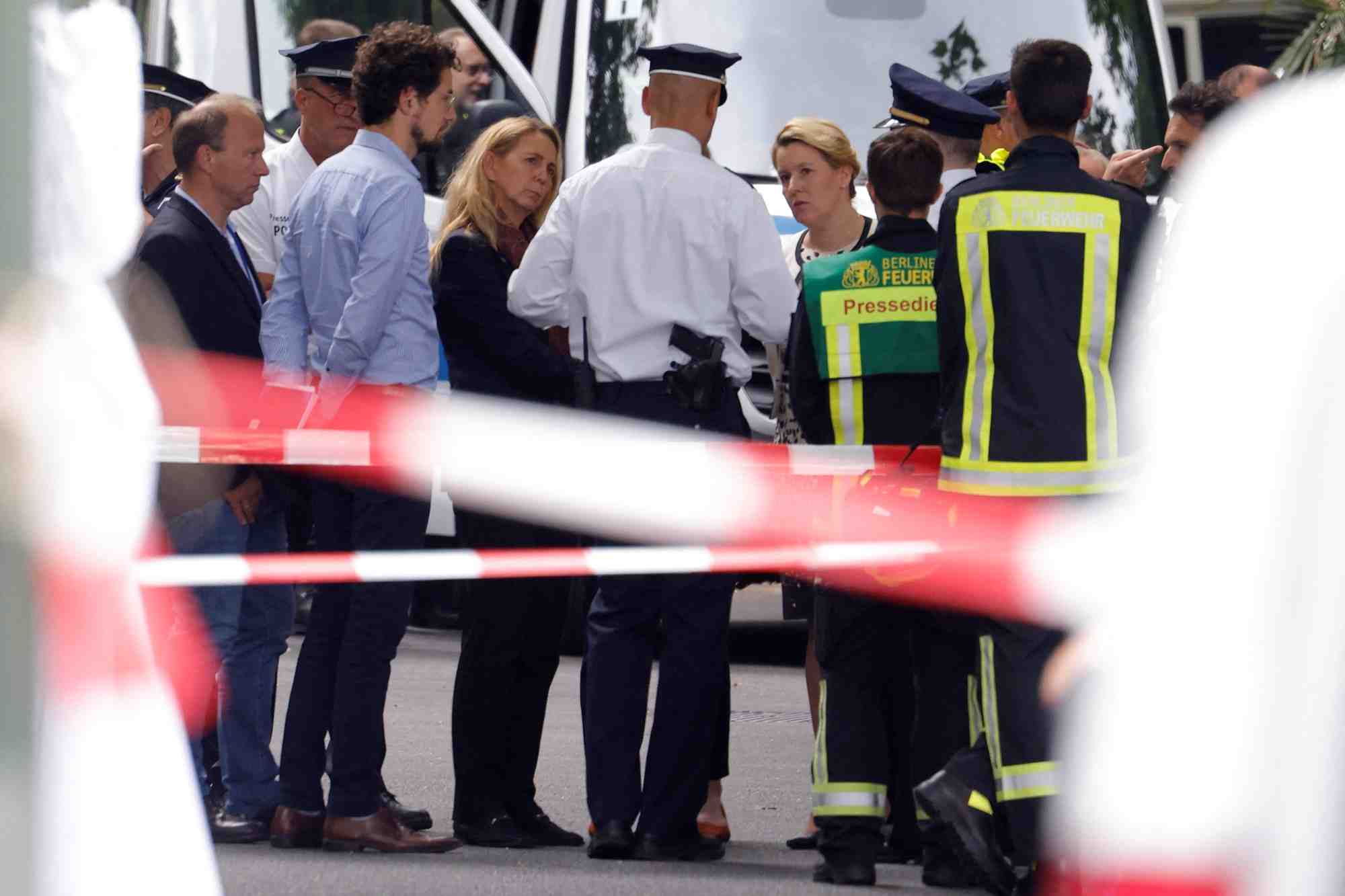 Allemagne: un vehicule fonce dans la foule a berlin, au moins un mort