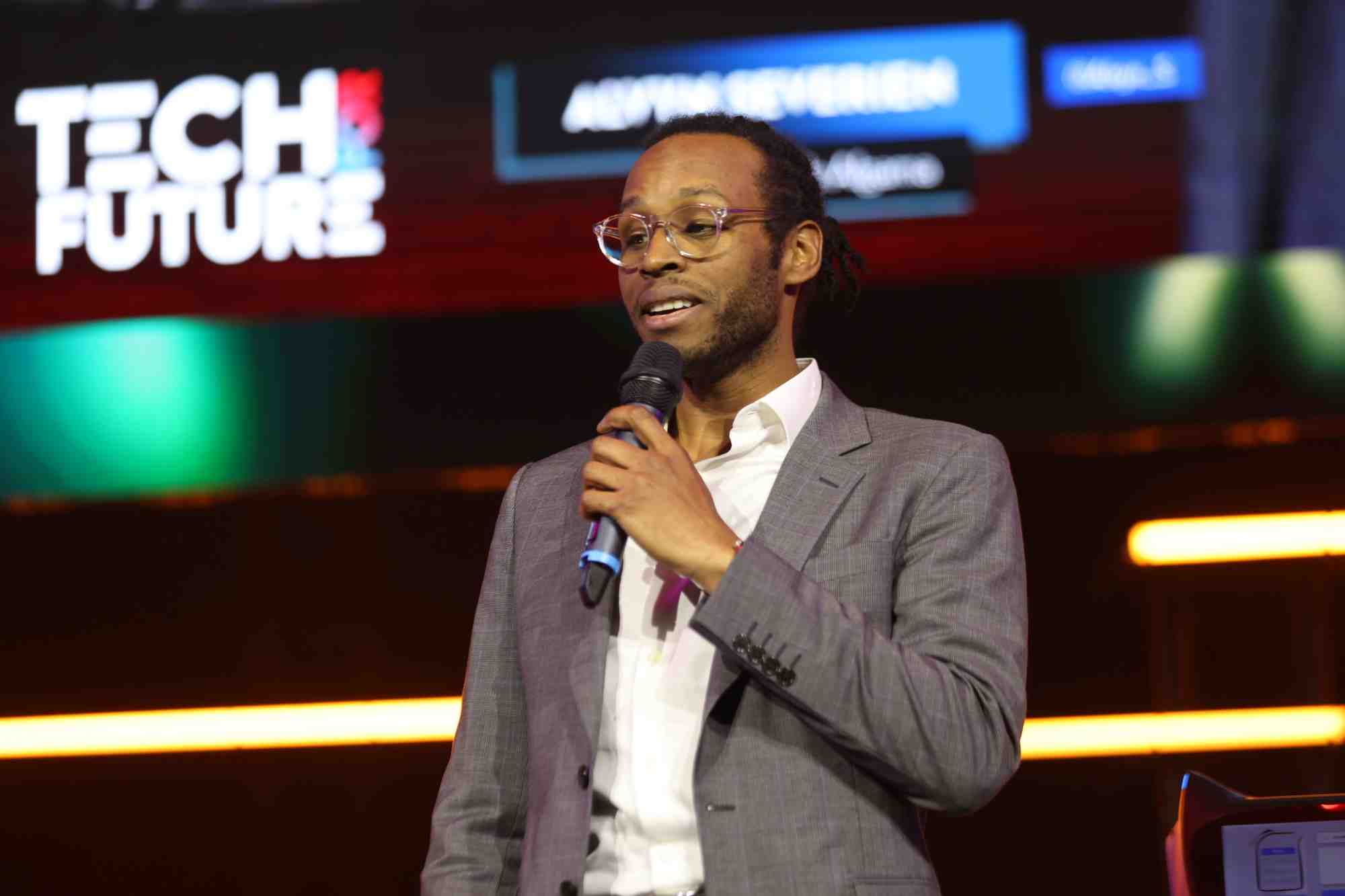 Avin Severien, CEO et cofondateur d'Algama Foods, remporte le Prix Environnement & Energie de Tech For Future 2024, le plus grand concours de startups de France, organisé par La Tribune.