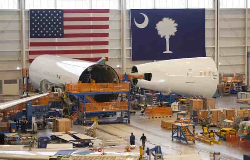 Boeing fait état de fêlures sur des 787 en production