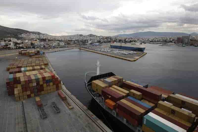 Le depot des offres pour le port grec du piree repousse au 3/12
