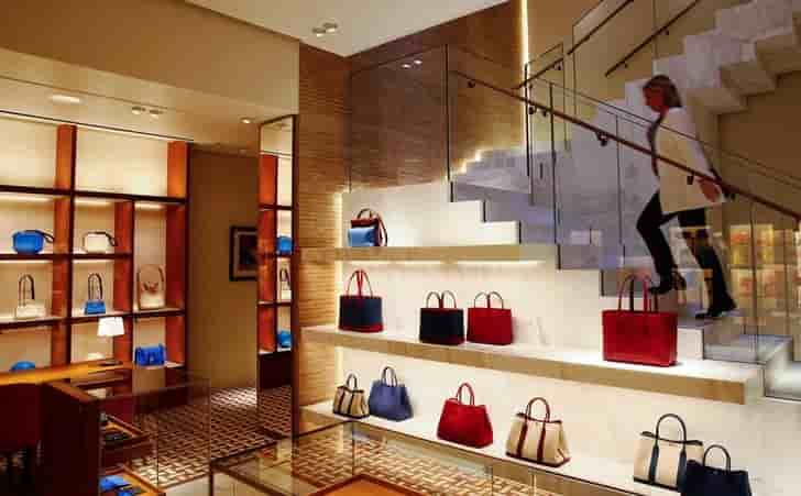 Le luxe surprend le marche