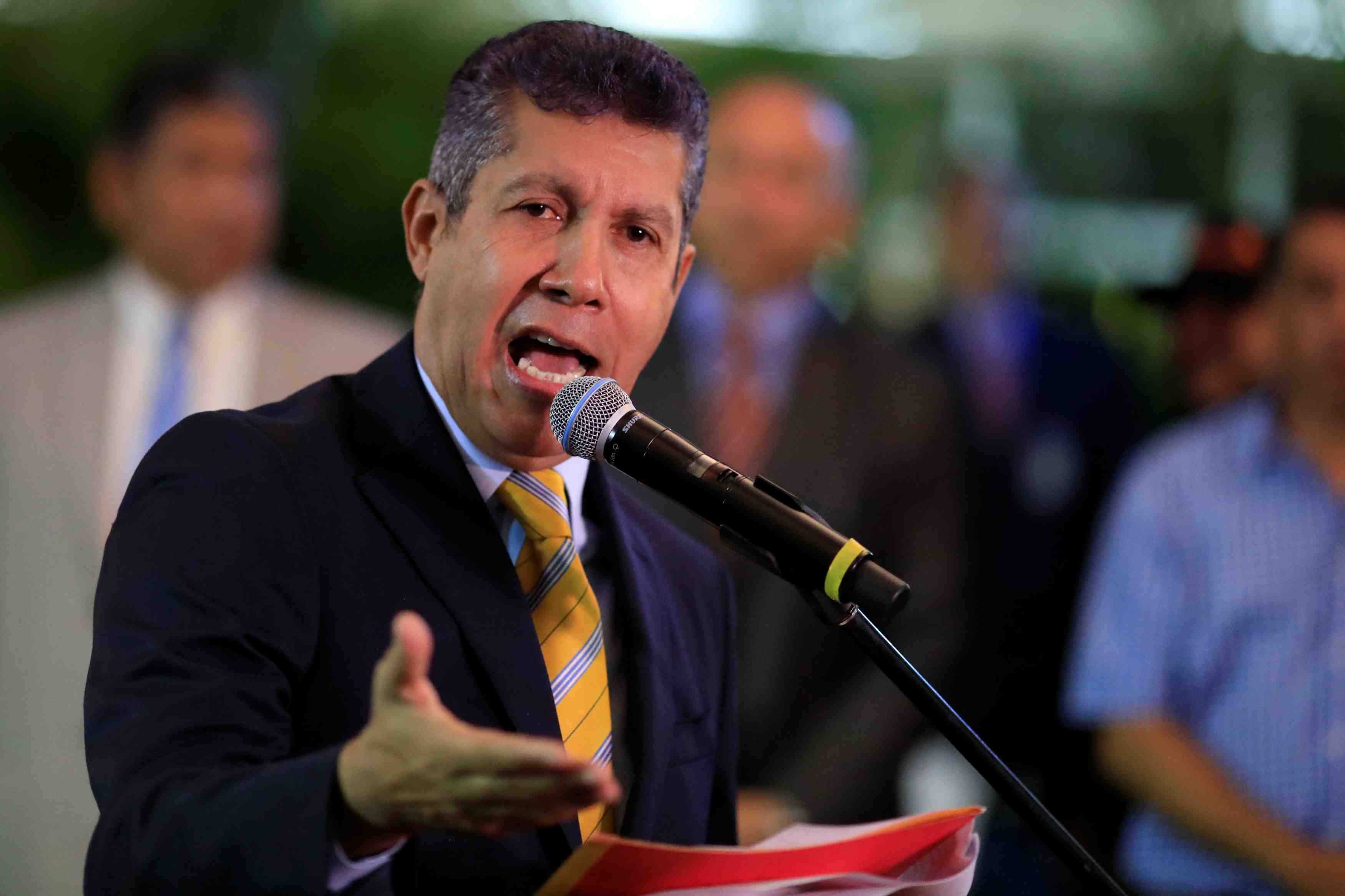 Venezuela: deuxieme adversaire pour maduro pour la presidentielle