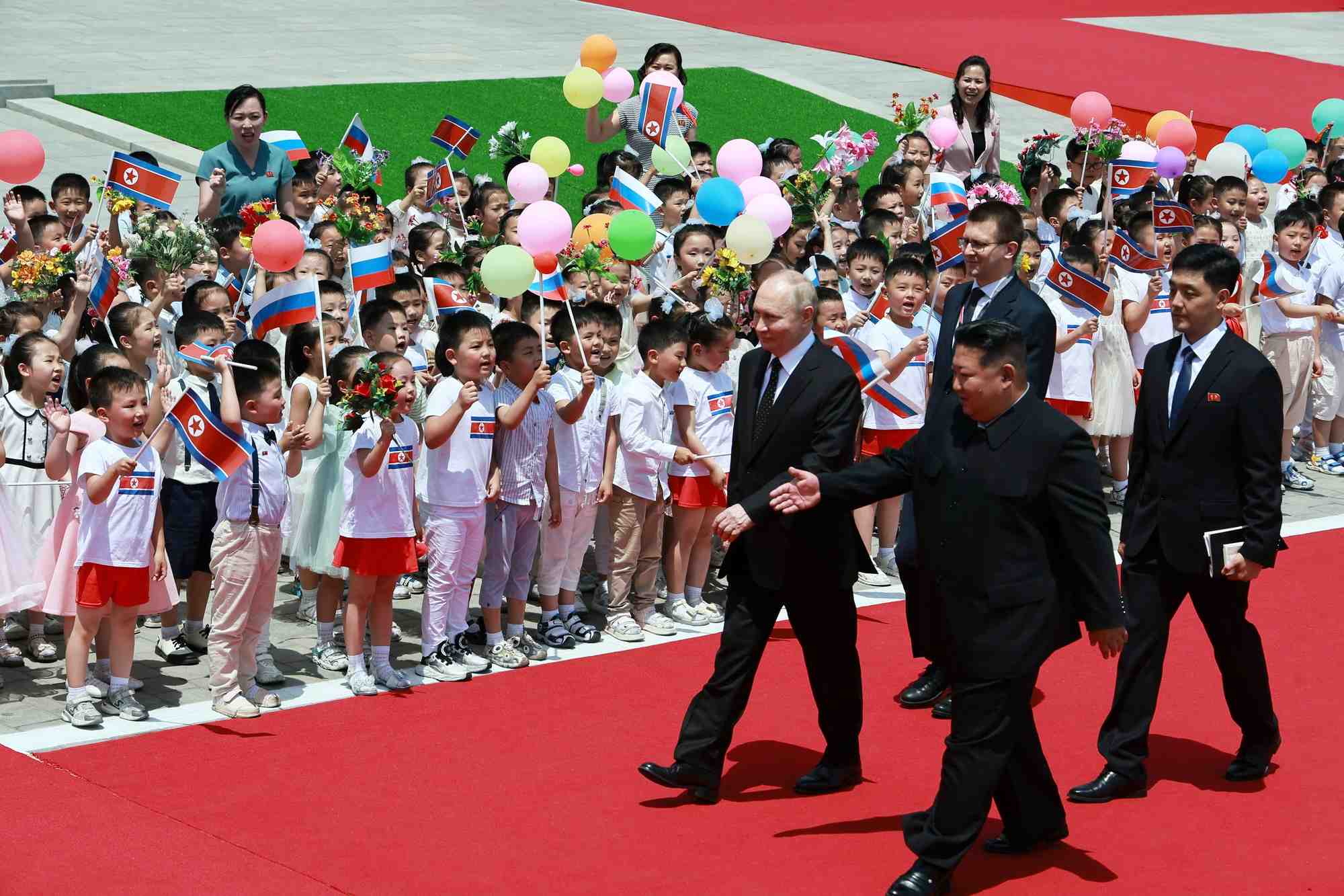 Le president russe vladimir poutine en visite en coree du nord