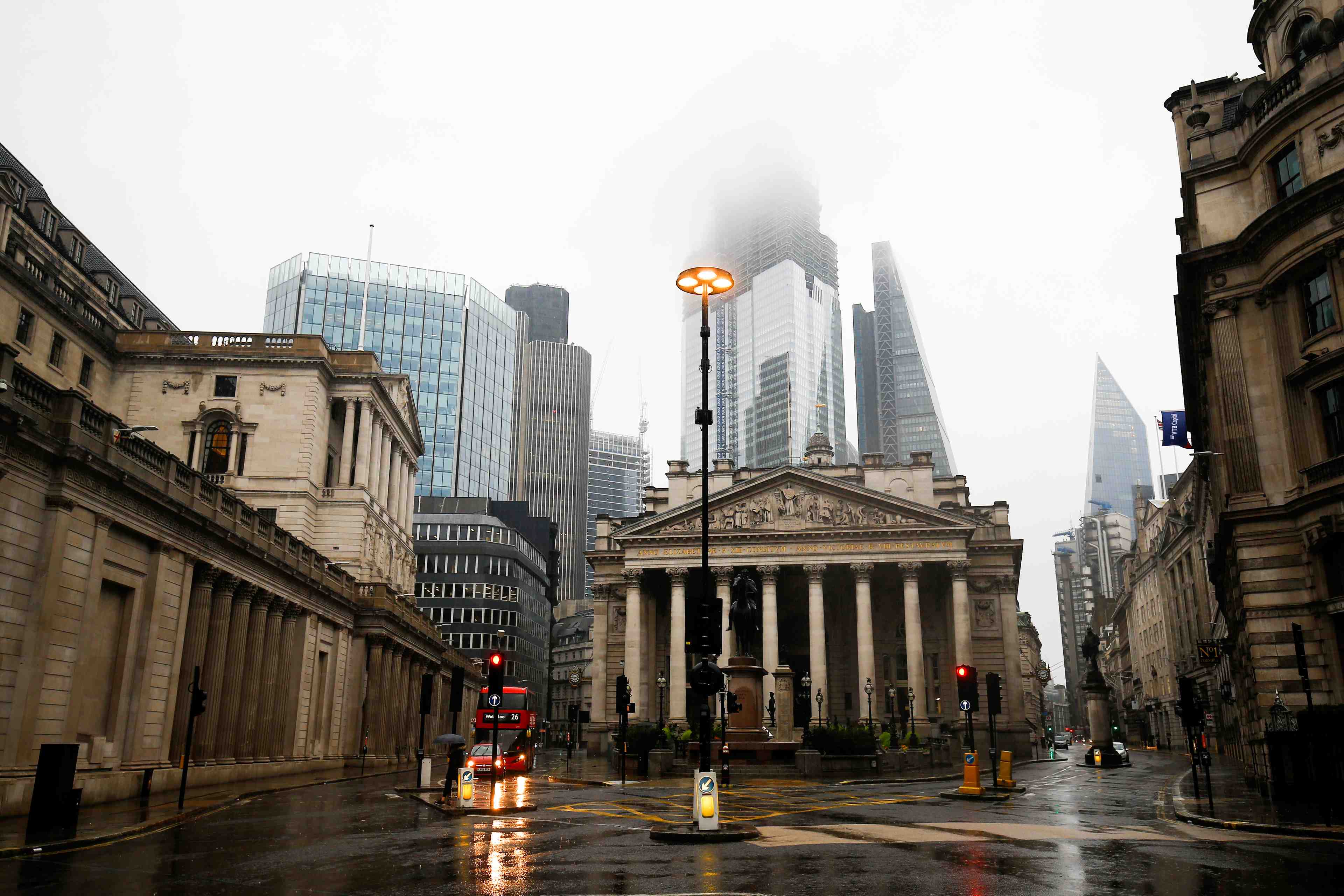 Services financiers: l'ue doit parer aux risques d'un brexit dur, selon la boe