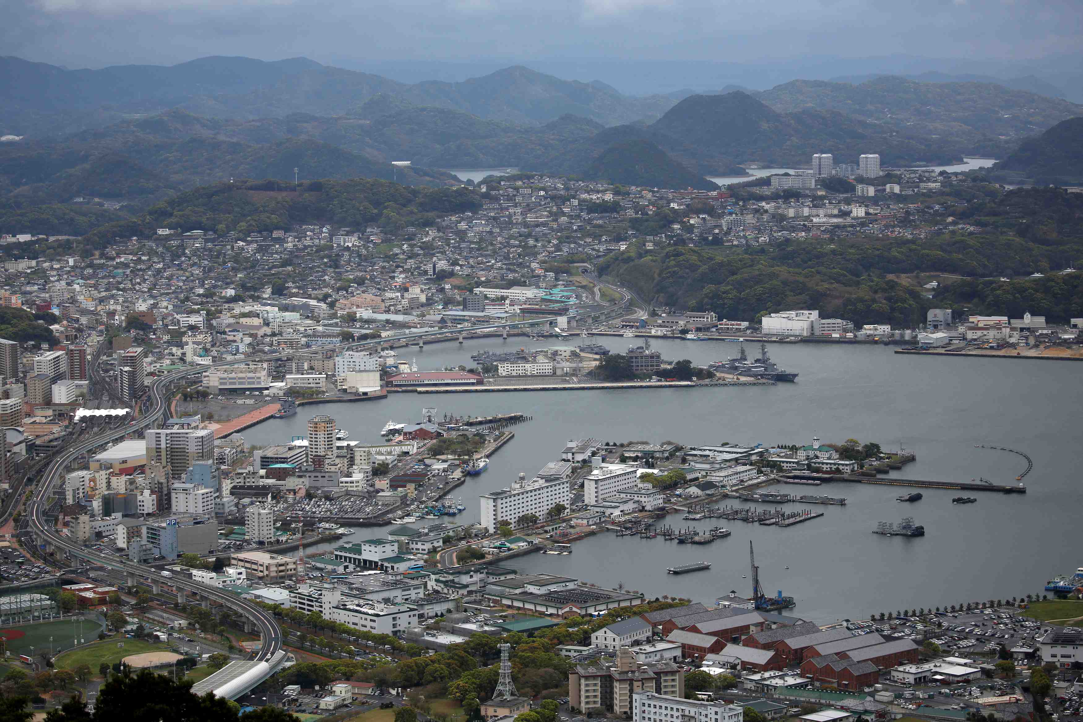 Japon: pluies torrentielles sur l'ile de kyushu, 13 disparus, selon la nhk