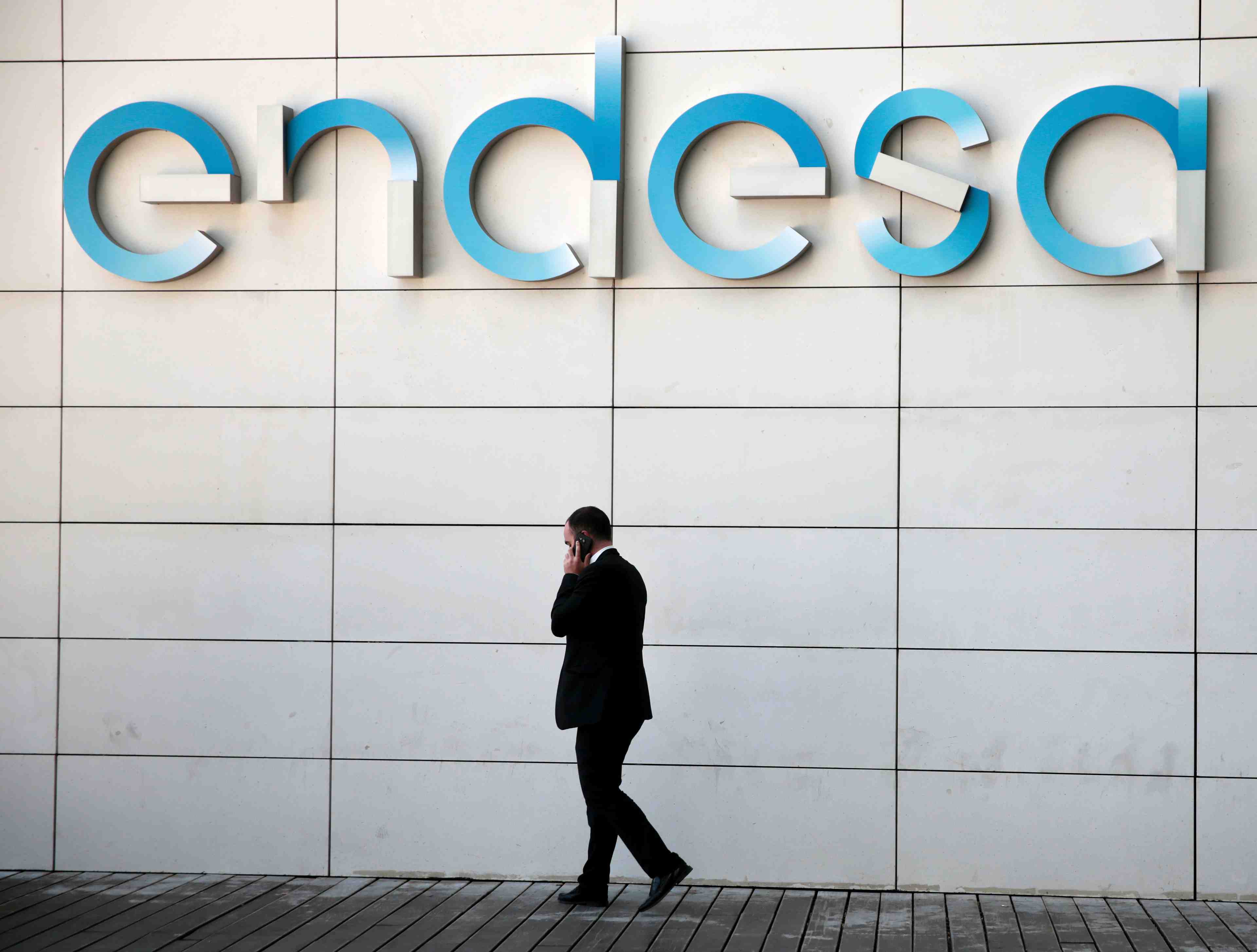 Endesa va fermer deux centrales a charbon en espagne en 2020