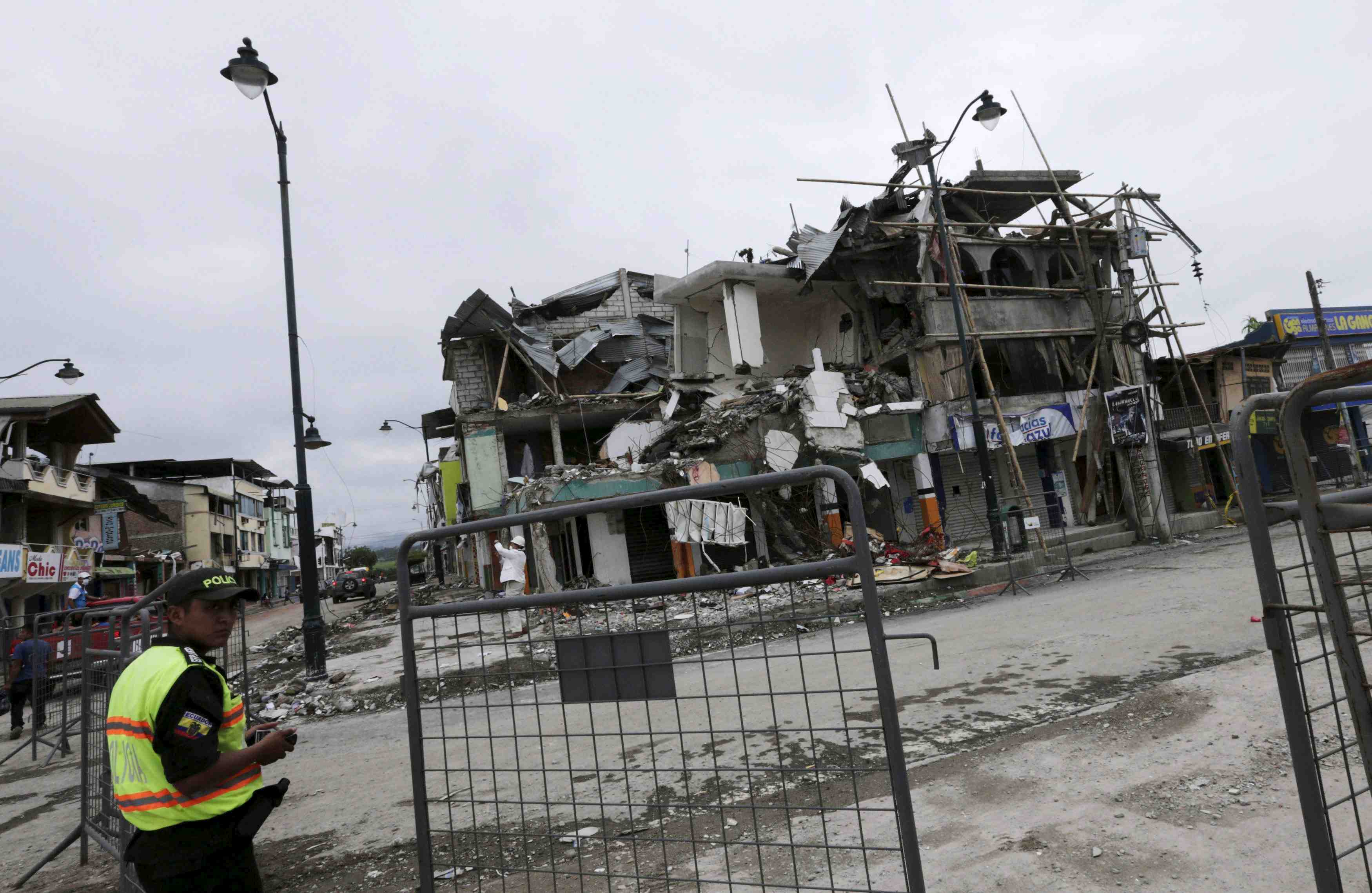 Le bilan du seisme en equateur s'aggrave