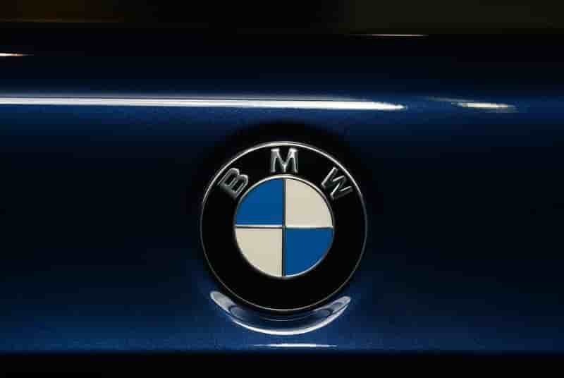Bmw augmente son dividende apres des ventes record en 2016