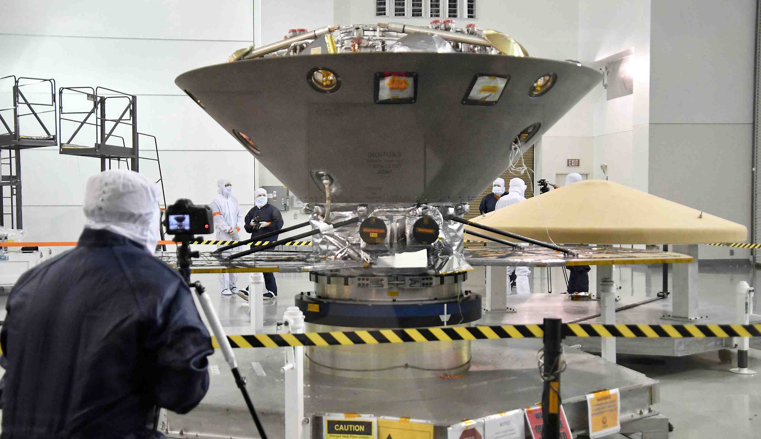 Une fusee atlas 5 decolle de californie avec une sonde pour mars