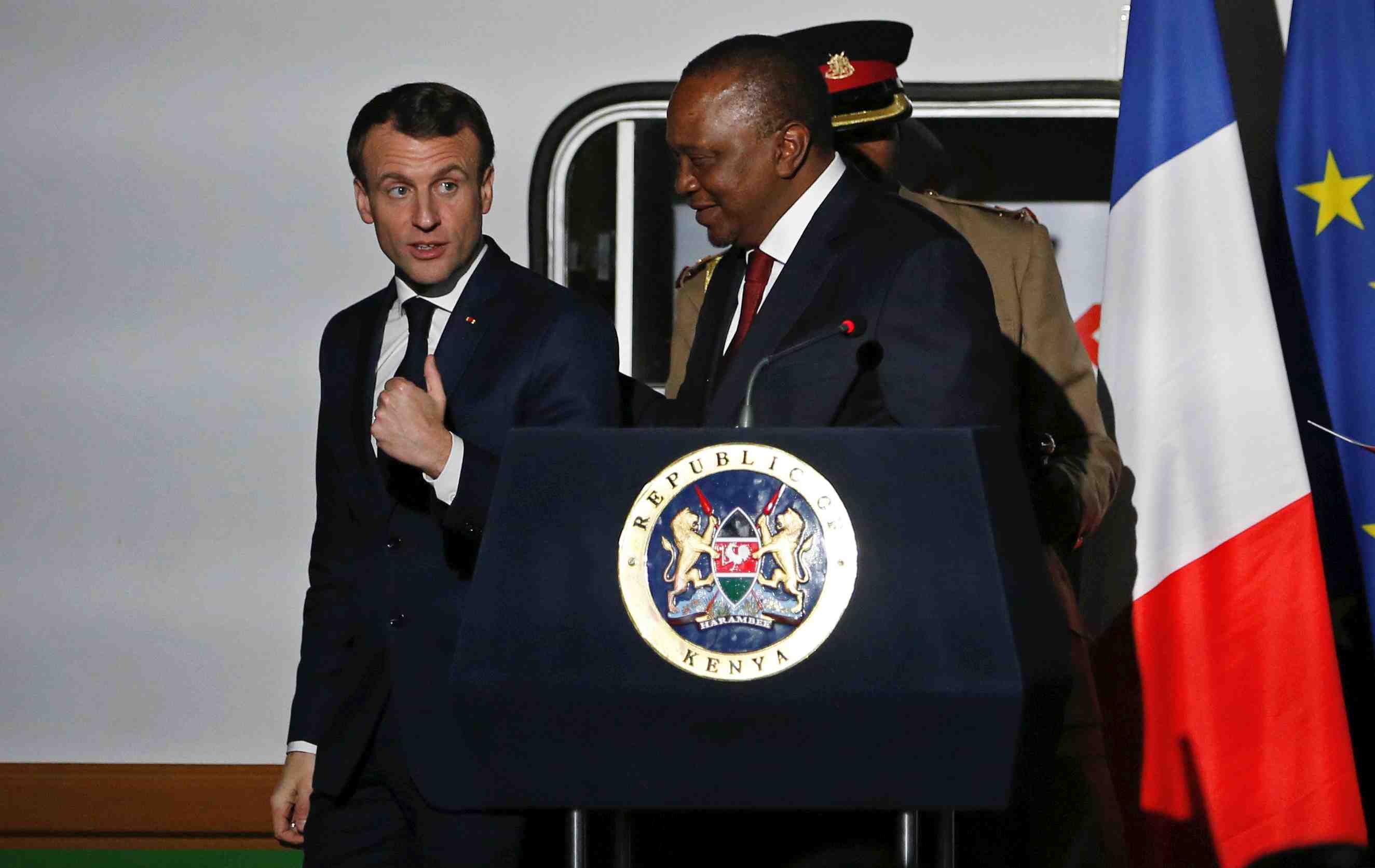 La france signe pour deux milliards d'euros de contrats avec le kenya