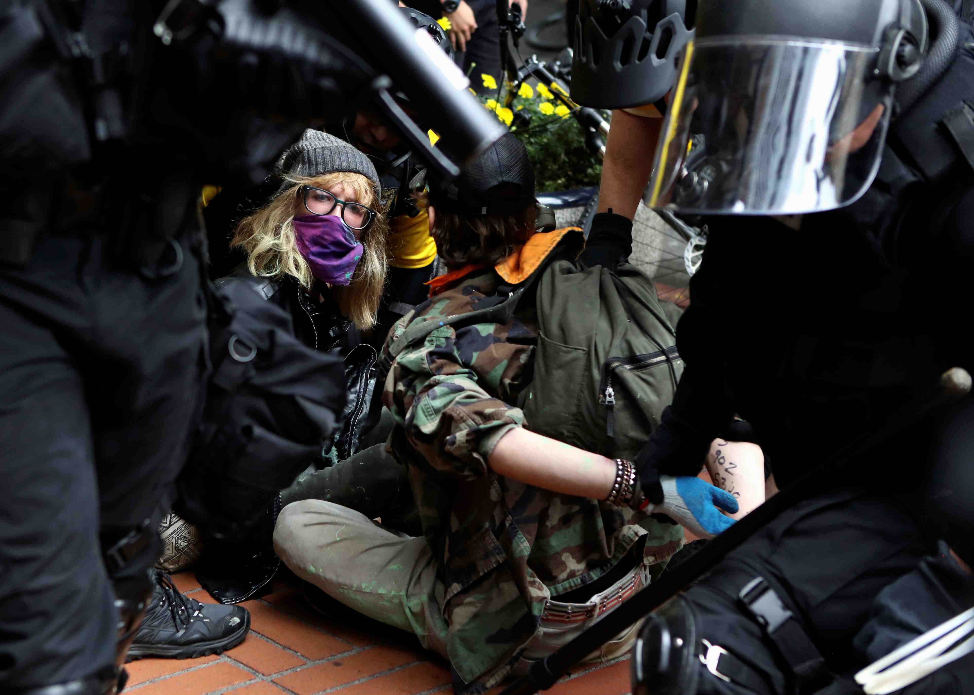 Portland: face-a-face entre extremistes de droite et antifascistes, 13 arrestations