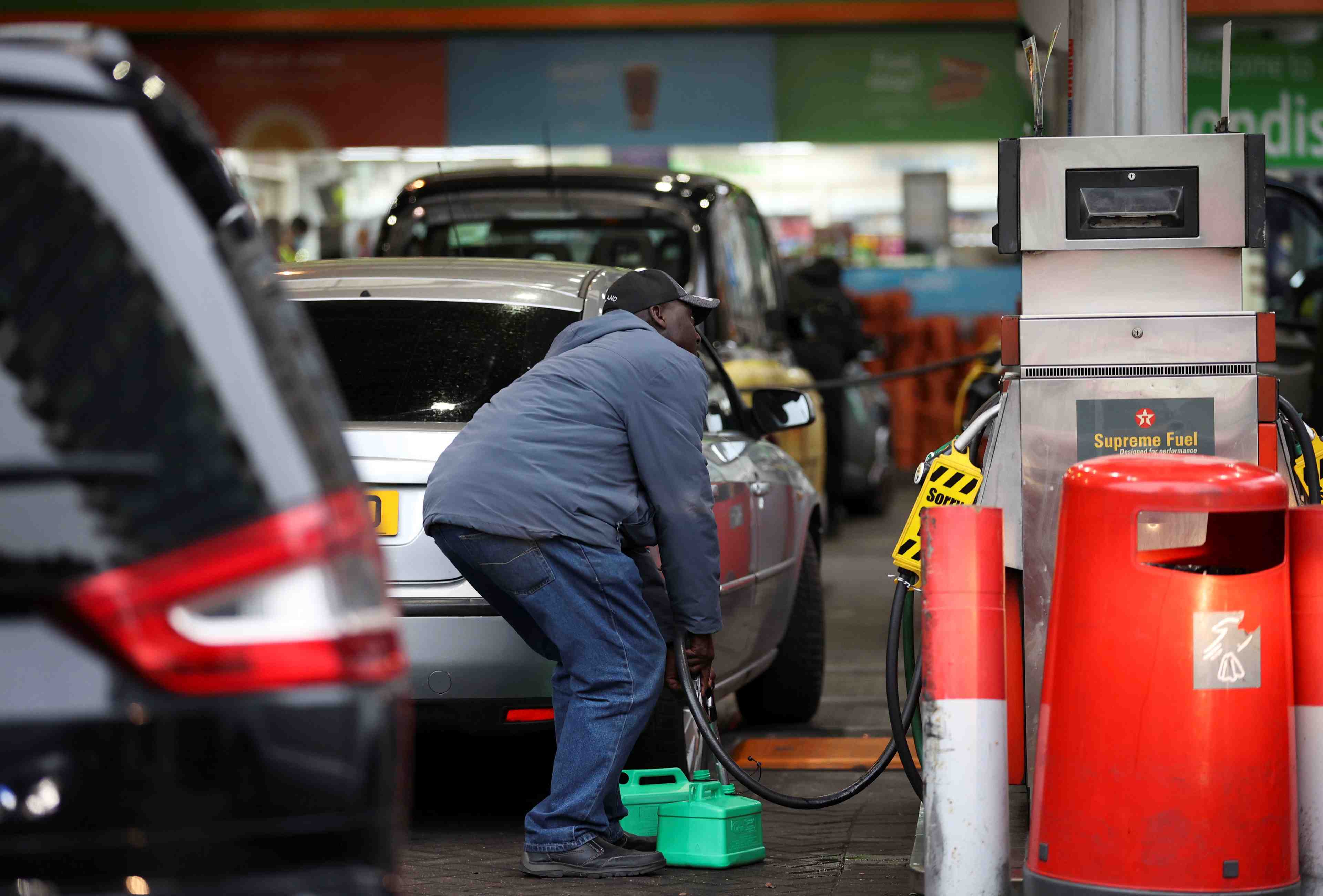 Londres assure que la crise des carburants est passee