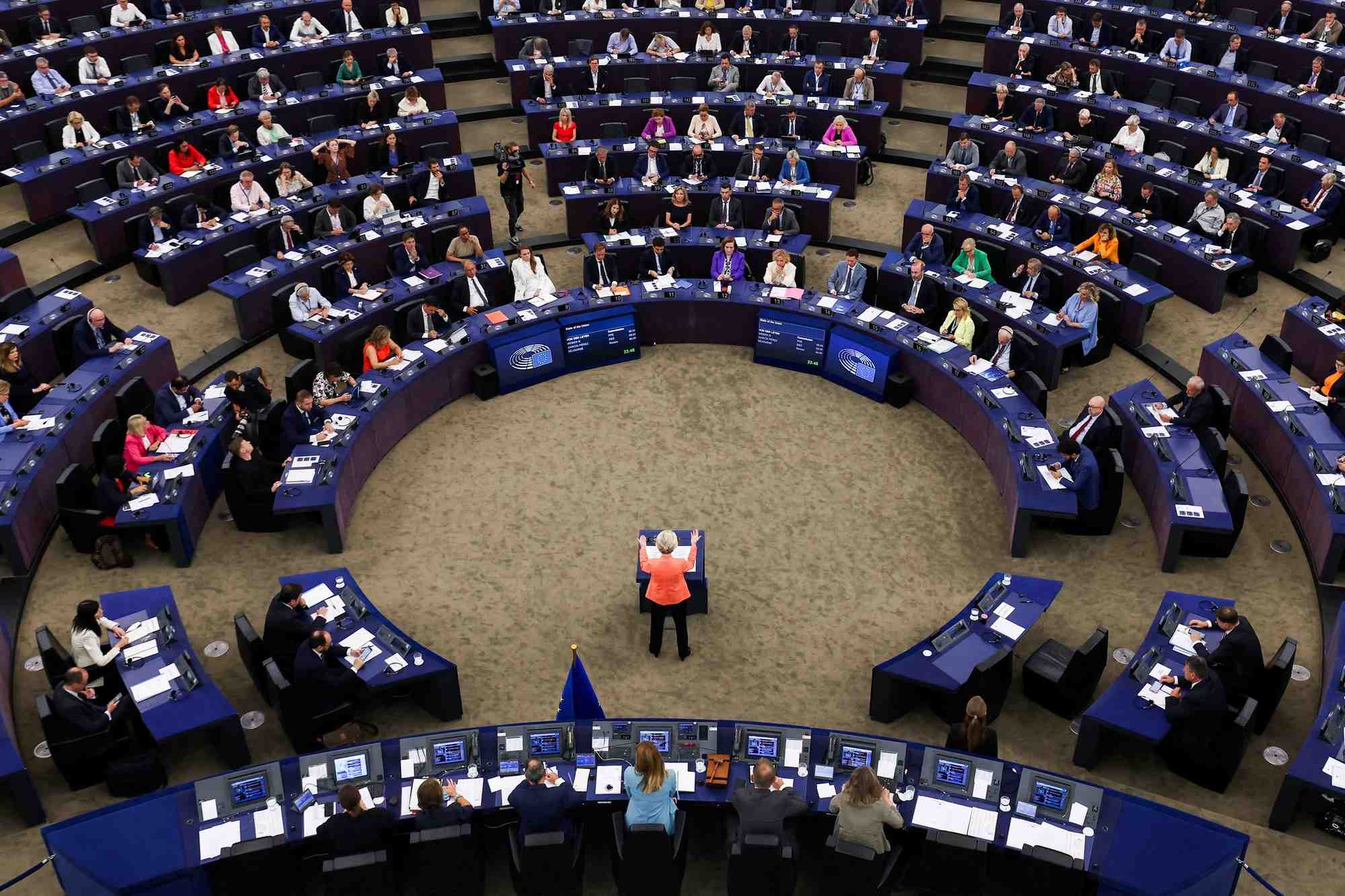 Le parlement europeen reuni a strasbourg