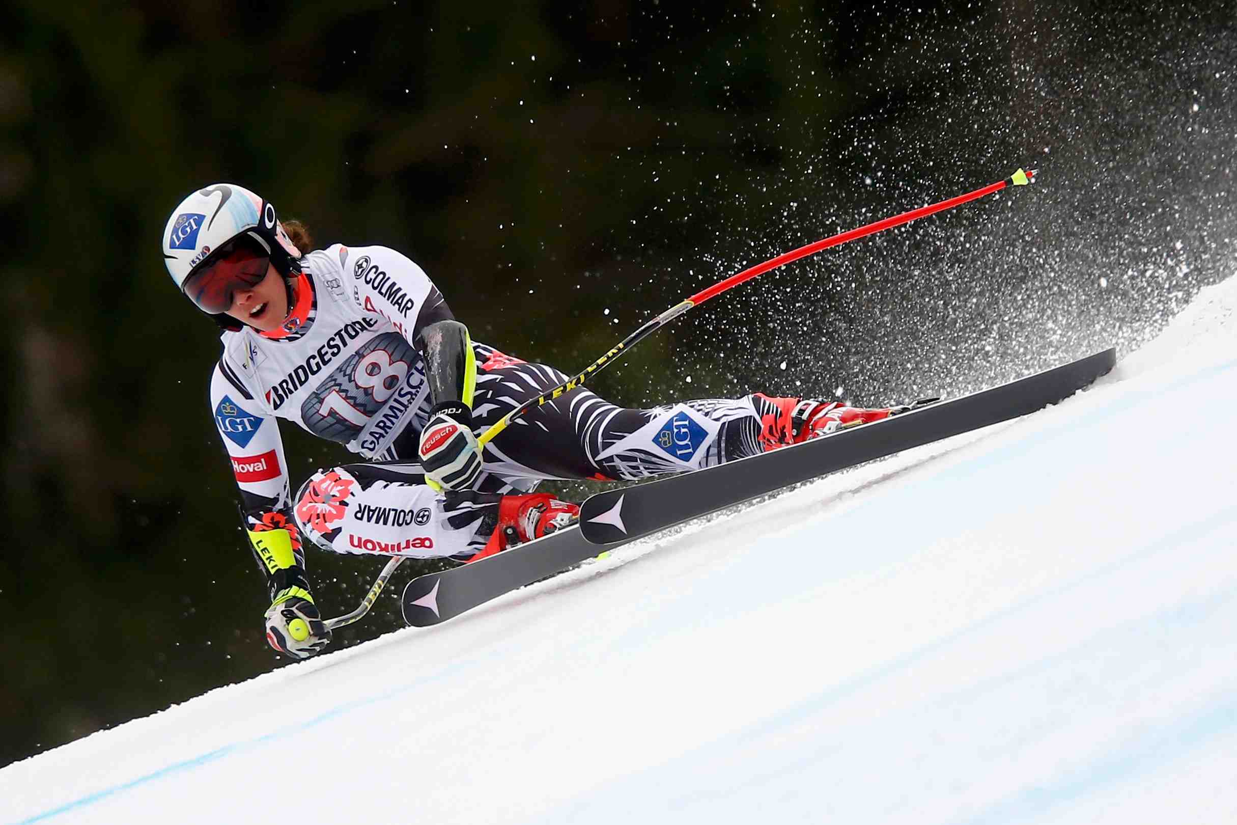 Weirather devant les favorites a la thuile