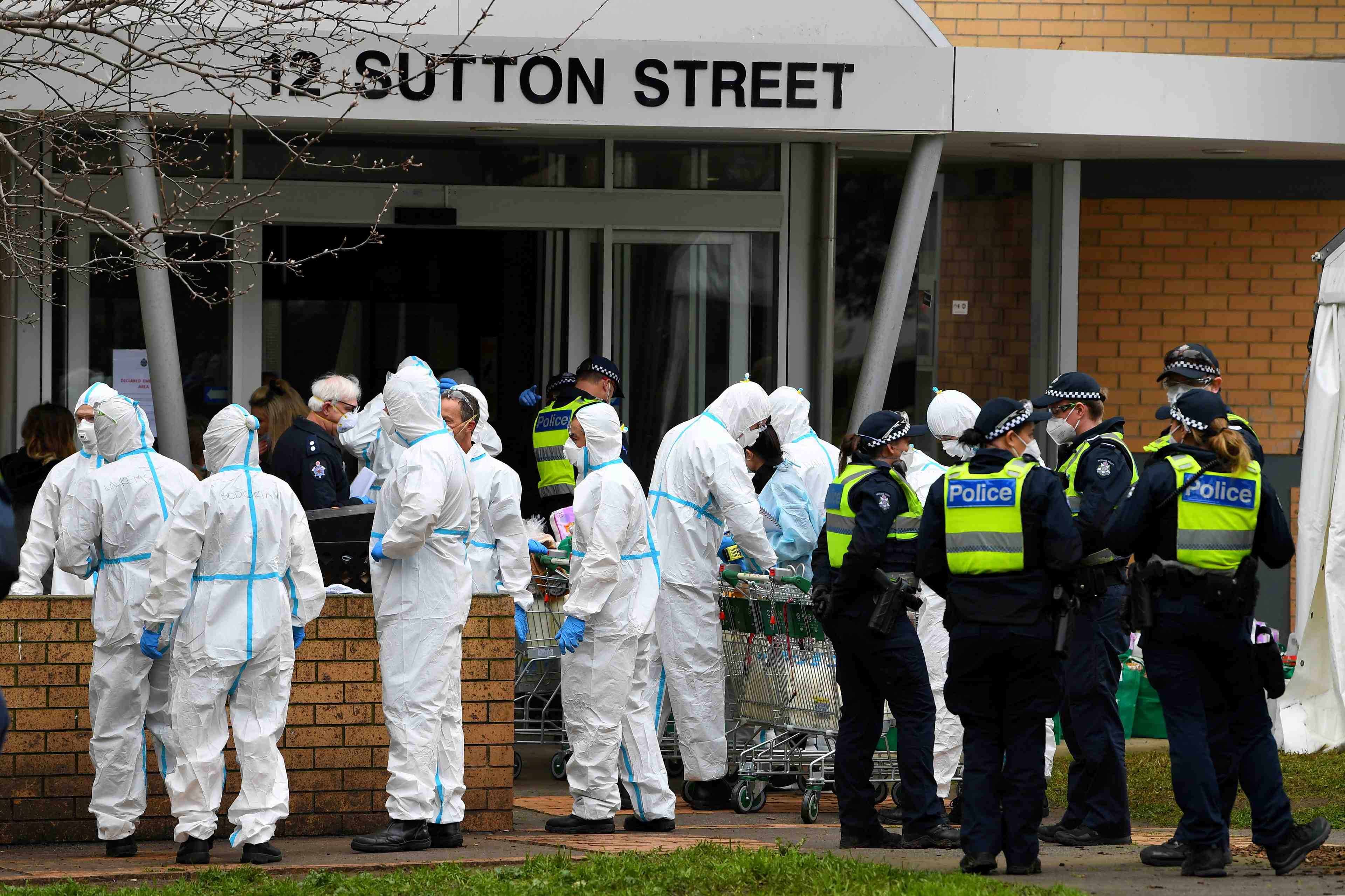 Coronavirus: le confinement retabli a melbourne