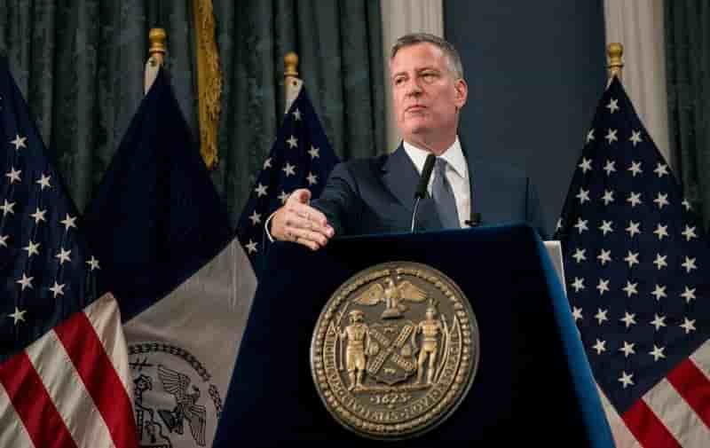 Le maire de new york interroge pour des soupcons de corruption