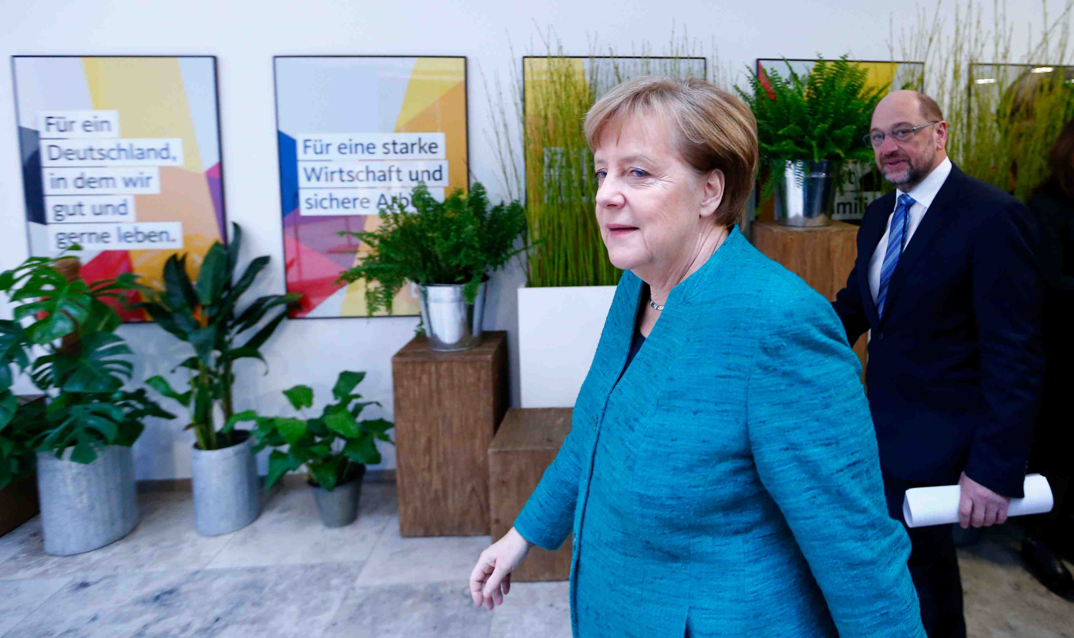 Merkel critiquee dans son propre camp apres l'accord de coalition
