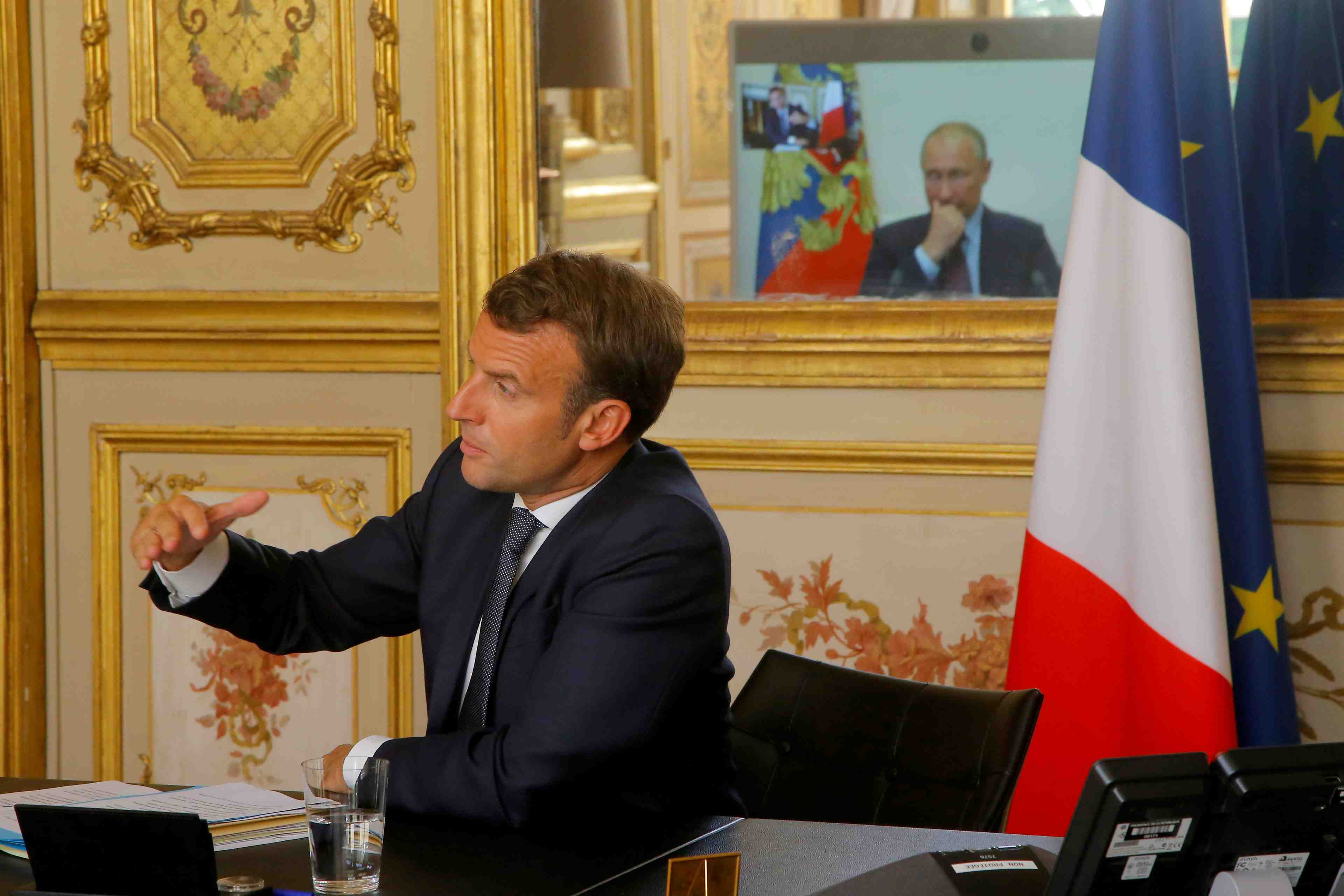 Macron appuie aupres de poutine l'offre de dialogue de l'opposition bielorusse