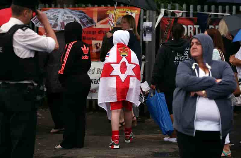 Défilé des unionistes protestants sans incidents à Belfast