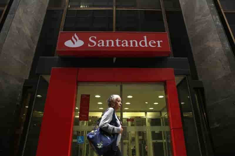 Santander annonce des profits en hausse de 32% sur neuf mois