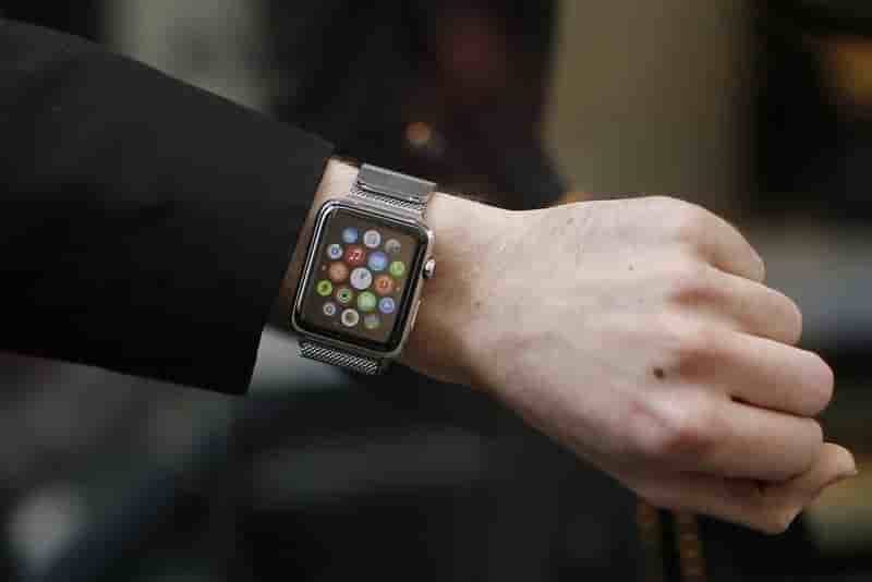 Lancement de l’apple watch dans sept autres pays le 26 juin