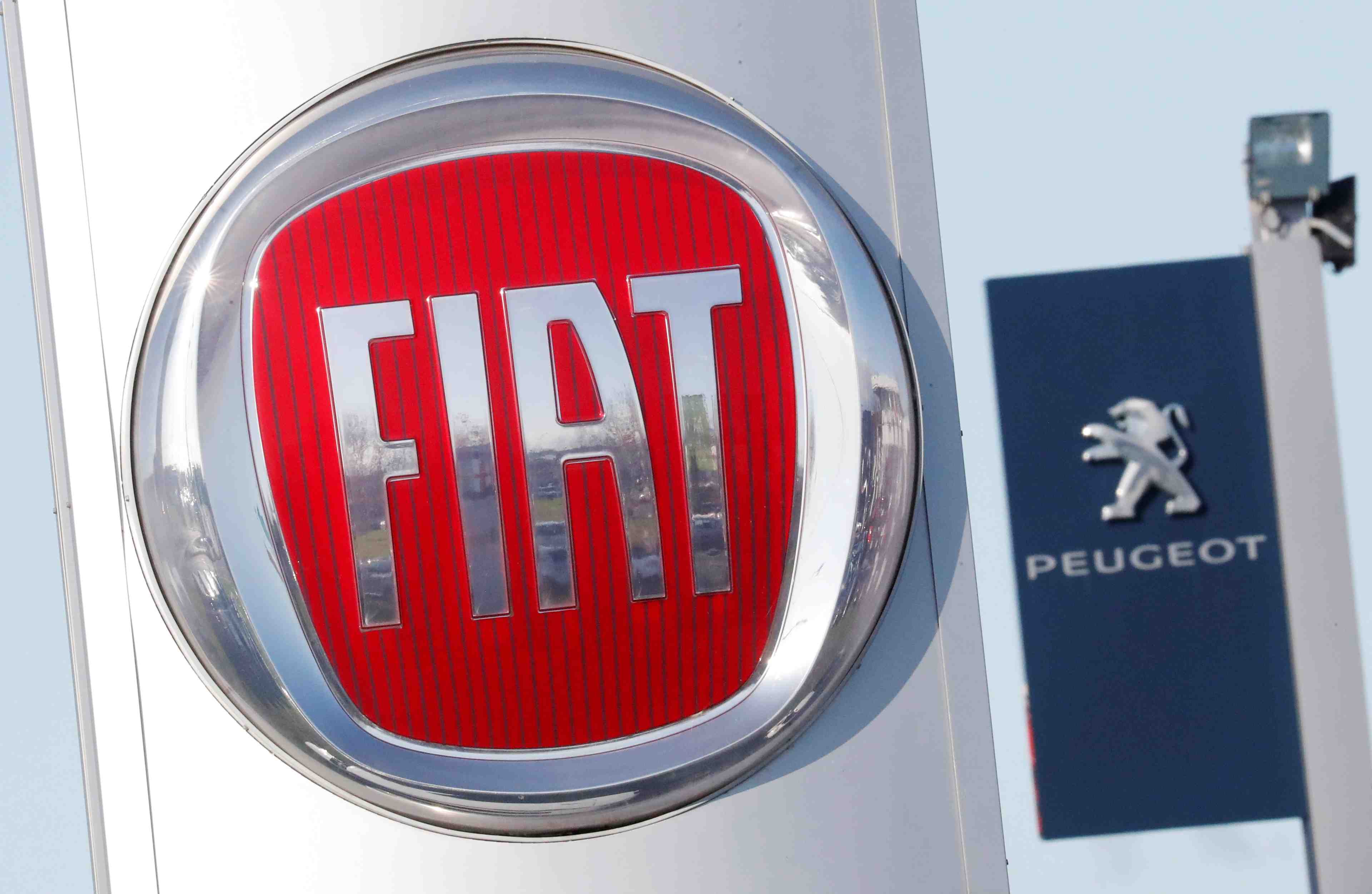 La commission europeenne va approuver la fusion fiat-psa