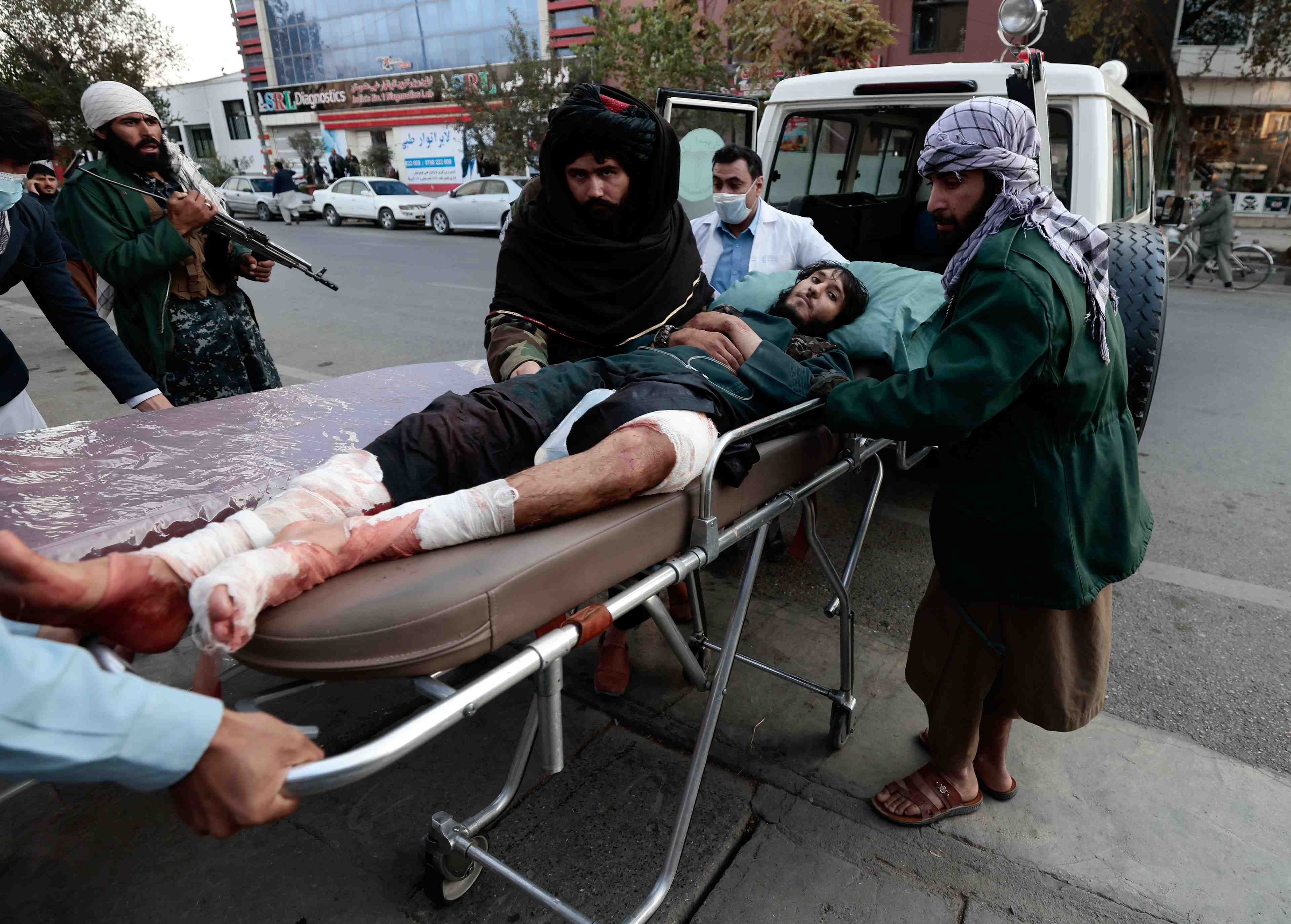 Afghanistan: une attaque contre un hopital militaire fait au moins 25 morts