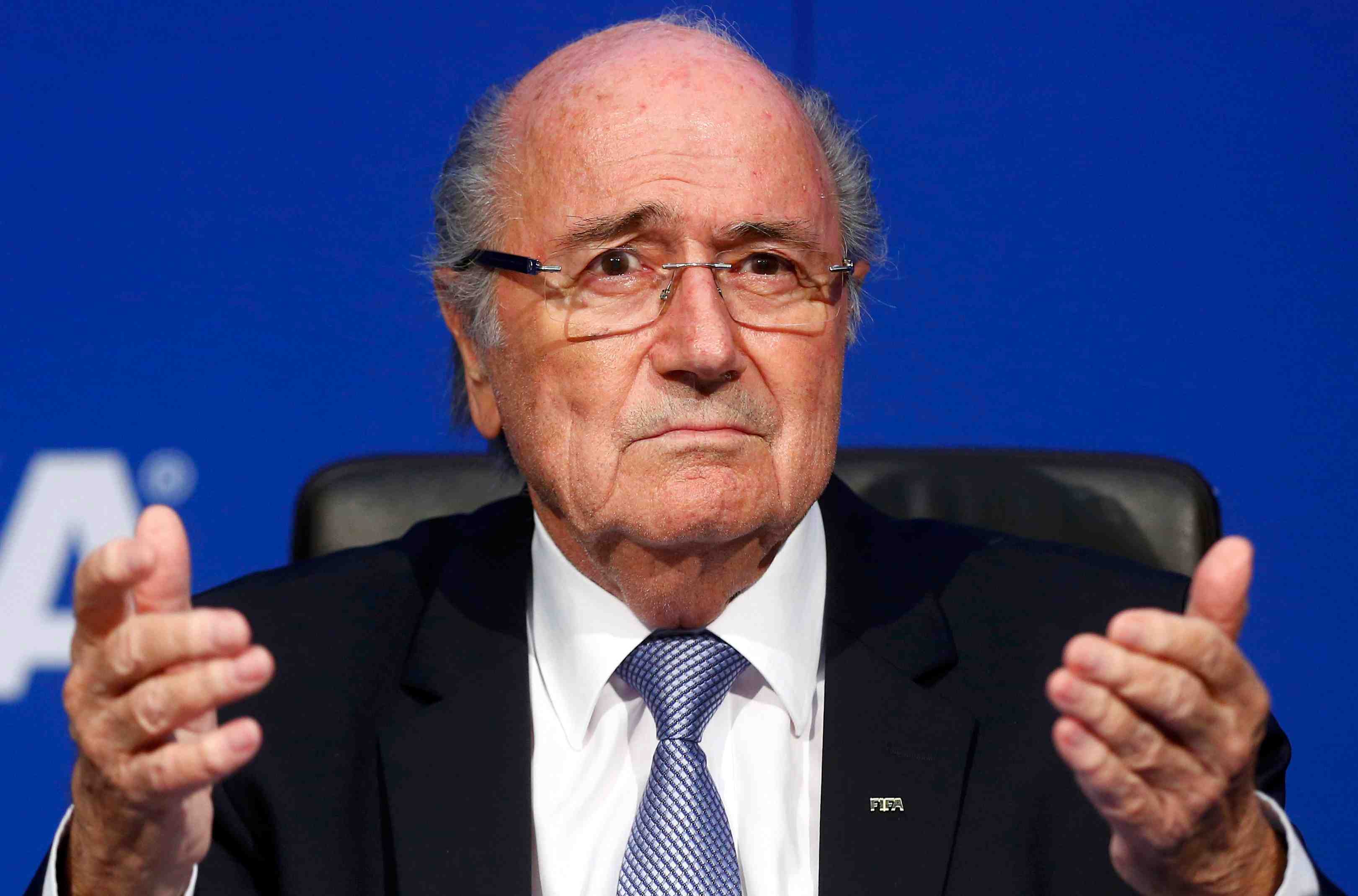 Blatter poursuivi en justice