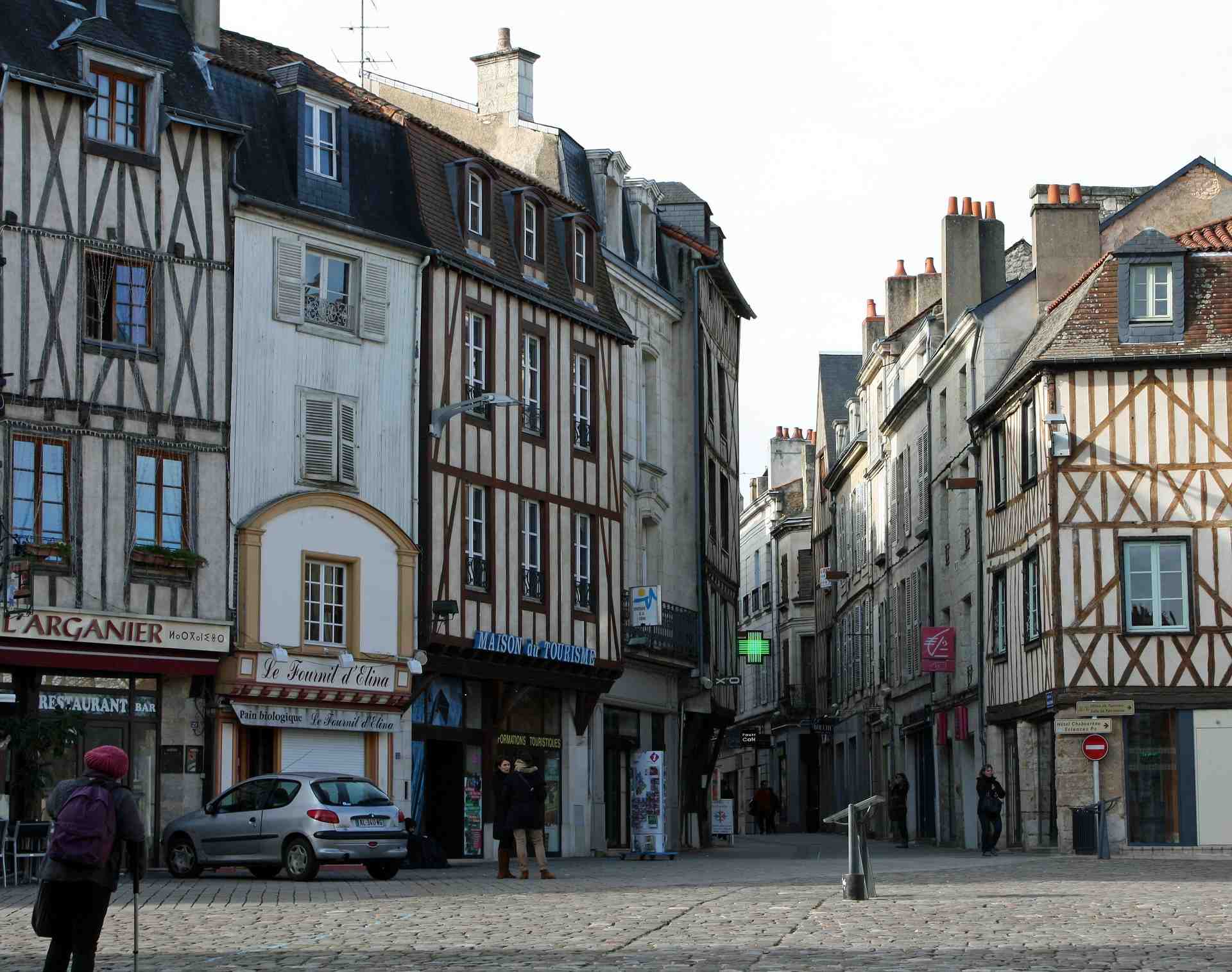 La ville Poitiers a été marquée, ces dernières années, par l'arrivée de nouveaux étudiants à la recherche de logements.