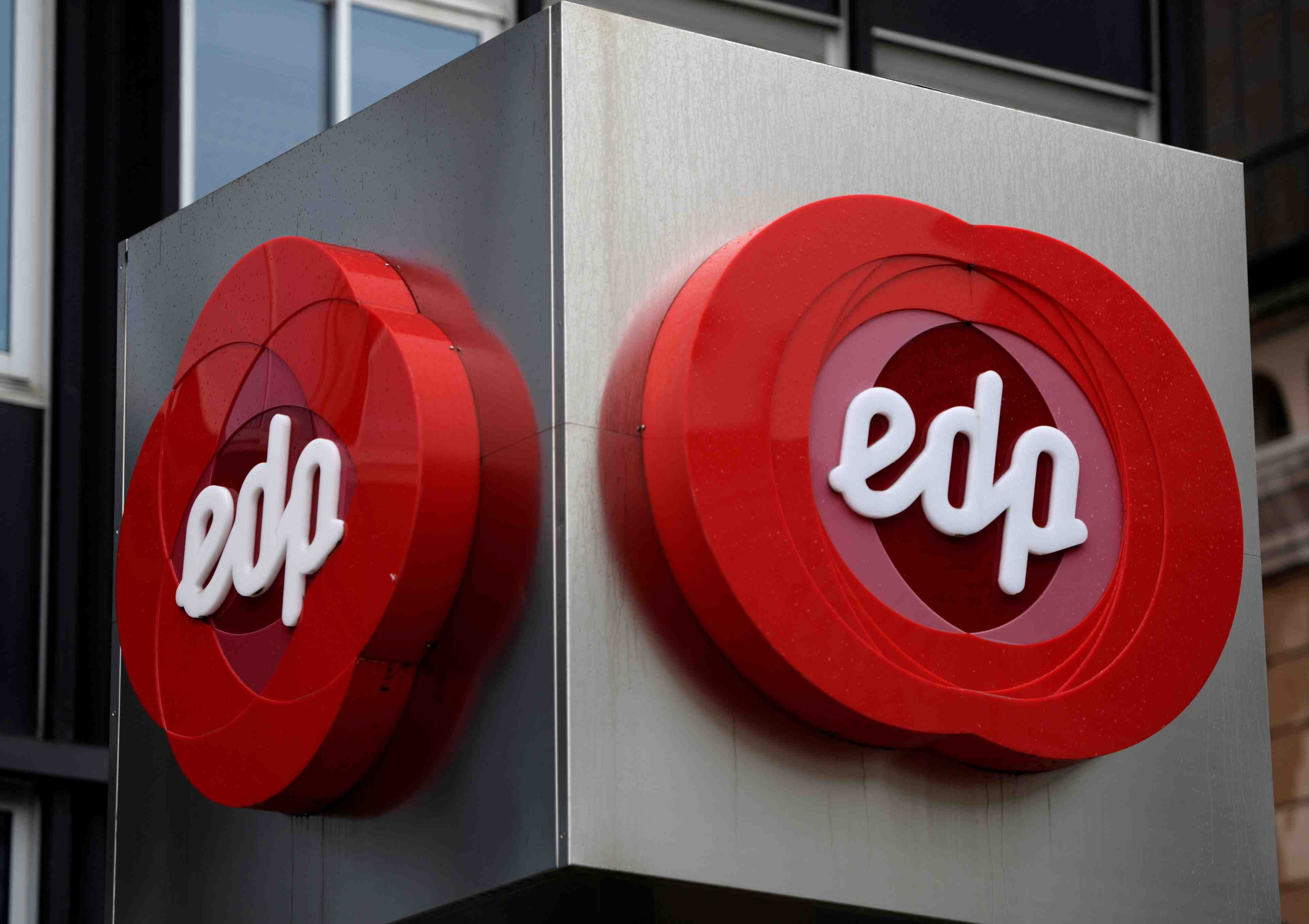 Portugal: les actionnaires d'edp enterrent l'offre d'achat de ctg