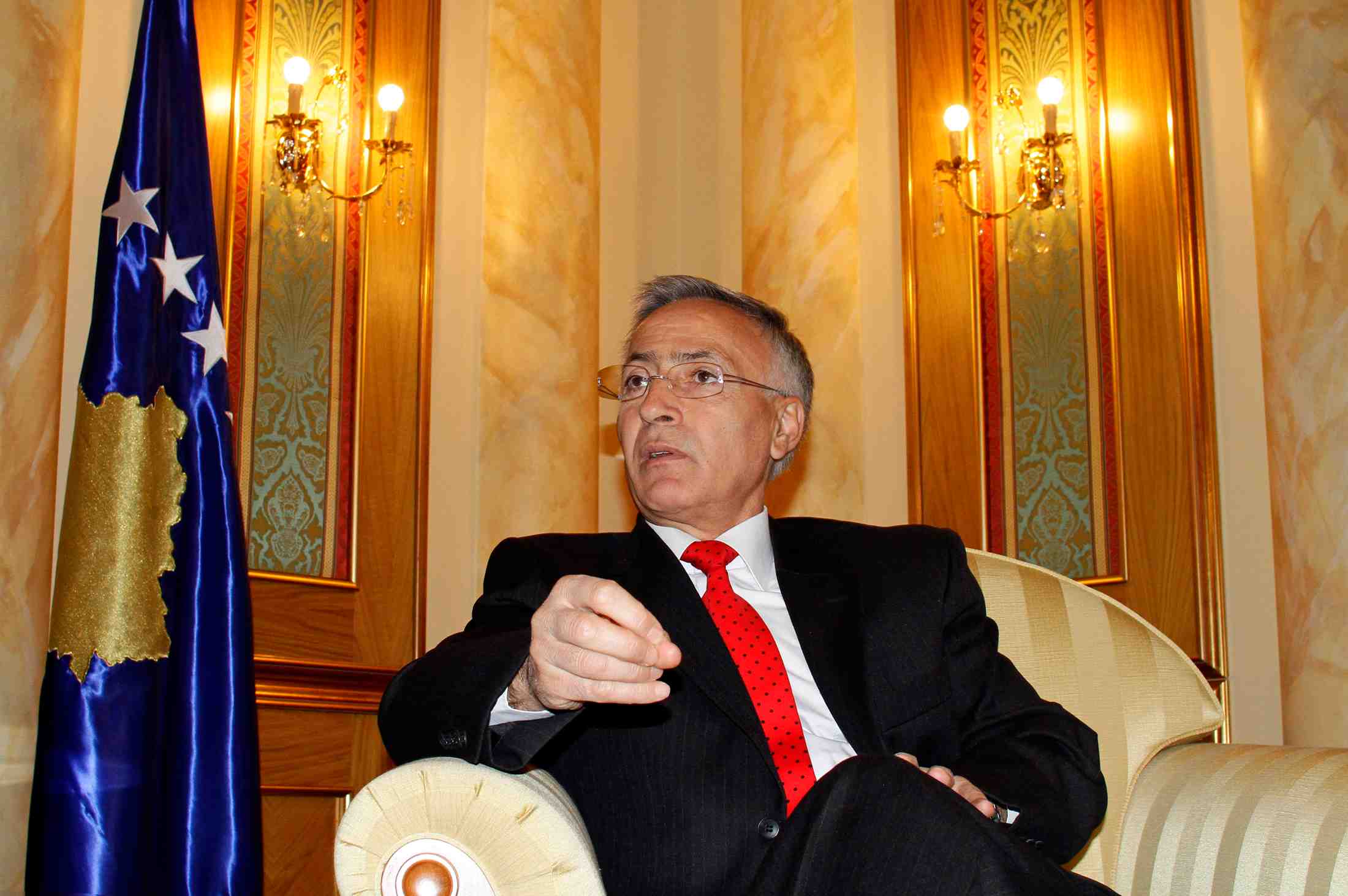Kosovo/justice: un ancien chef de l'uck transfere a la haye