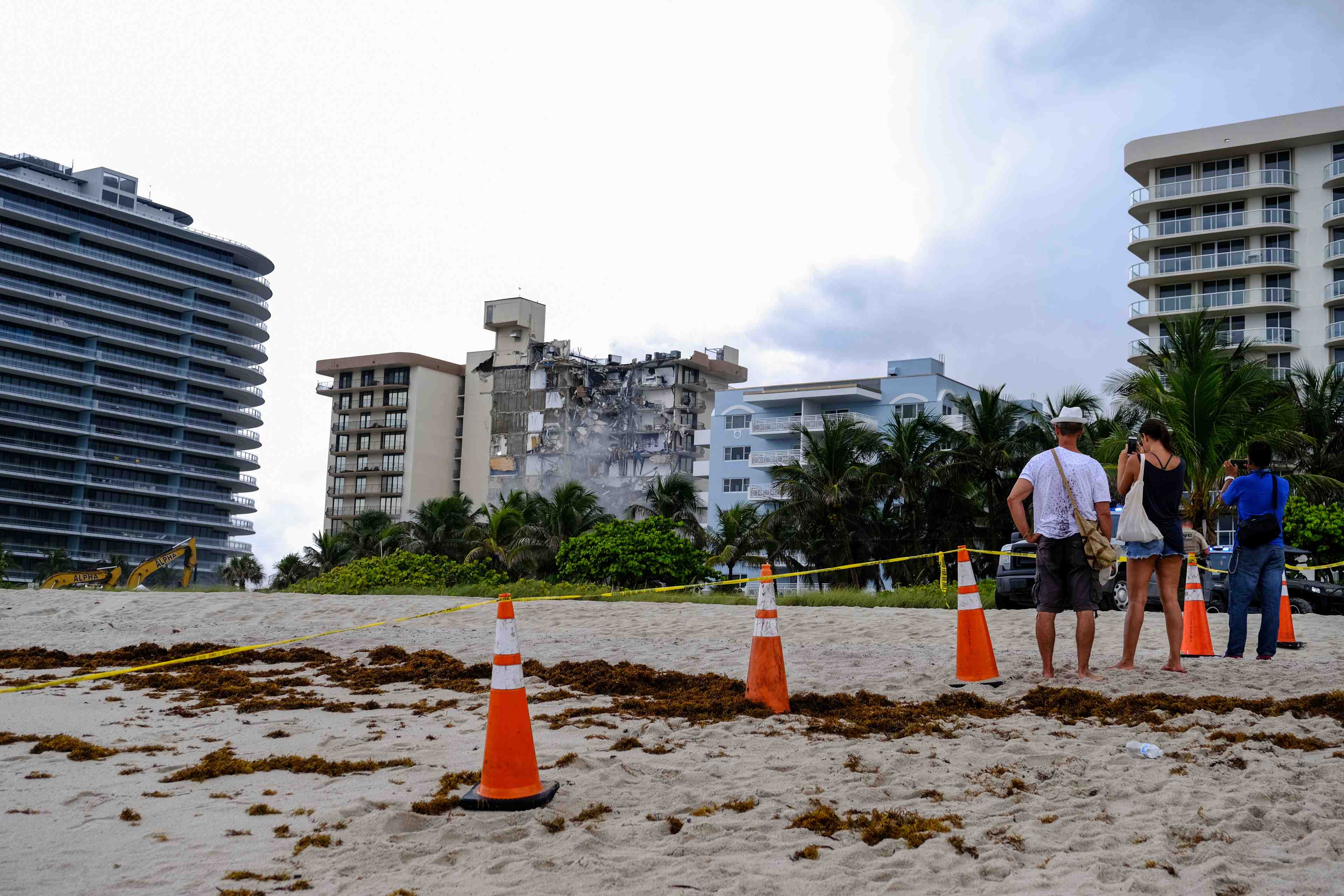 Un ingenieur avait signale des defauts dans le batiment qui s'est effondre a miami, rapporte new york times