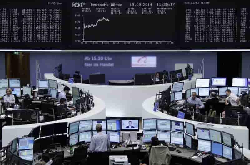 Les Bourses européennes orientées à la hausse à la mi-séance