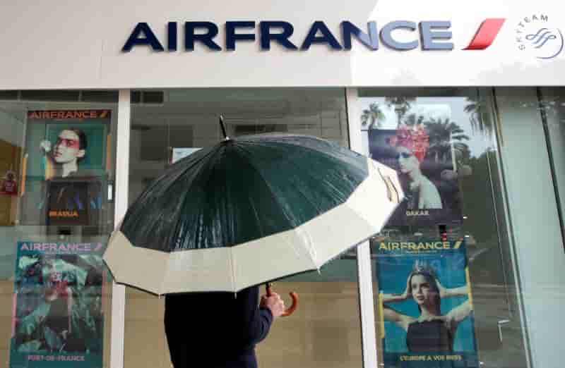 Segolene royal demande a air france d'associer les salaries au dialogue