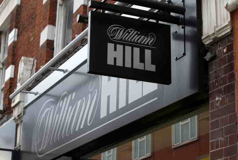 Deux societes britanniques veulent racheter william hill