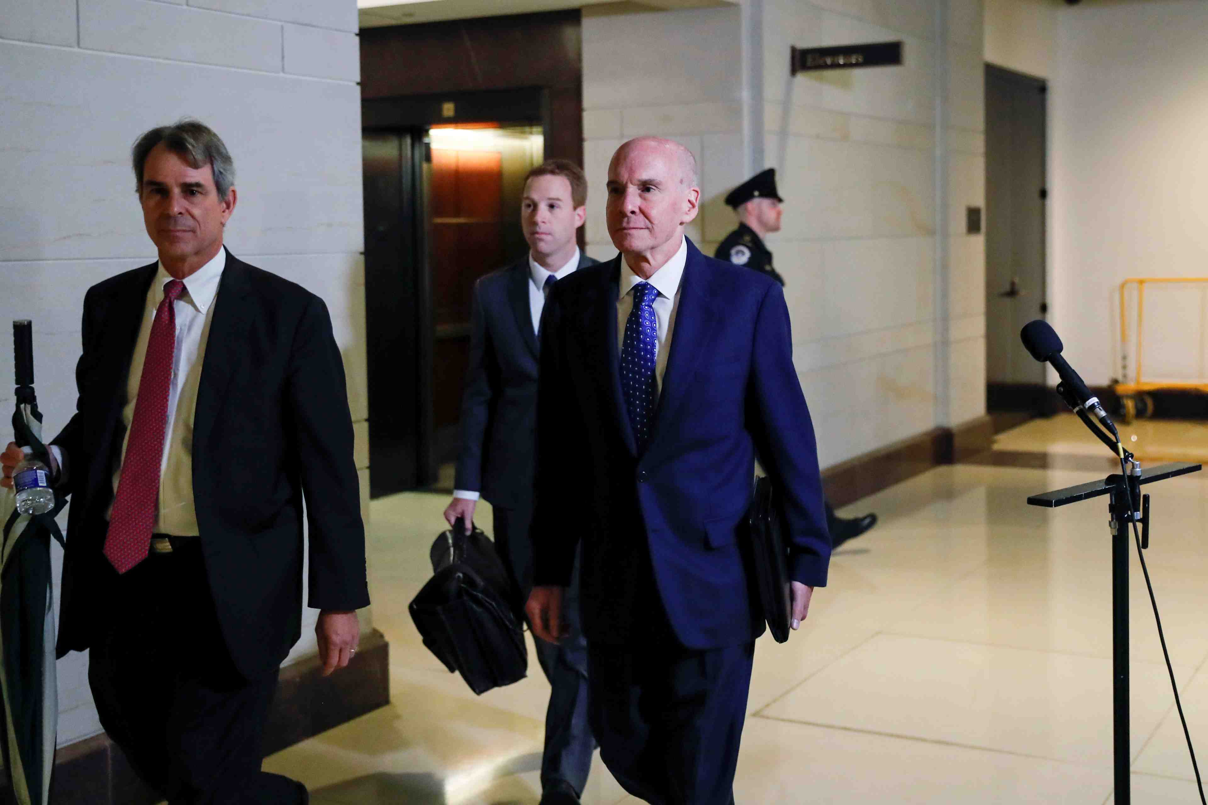 Usa/"impeachment": la chambre publie la retranscription de temoignages